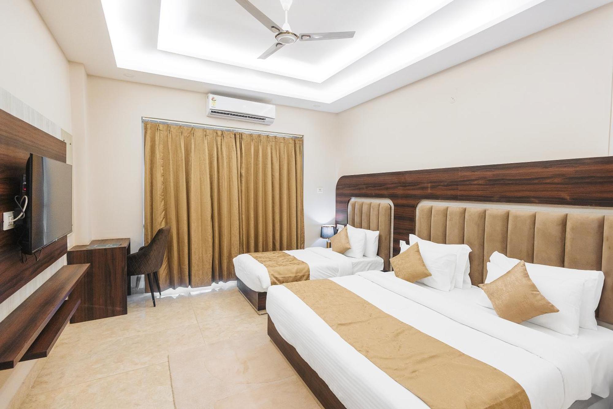 Stone Wood Hotel, Hotel 3*