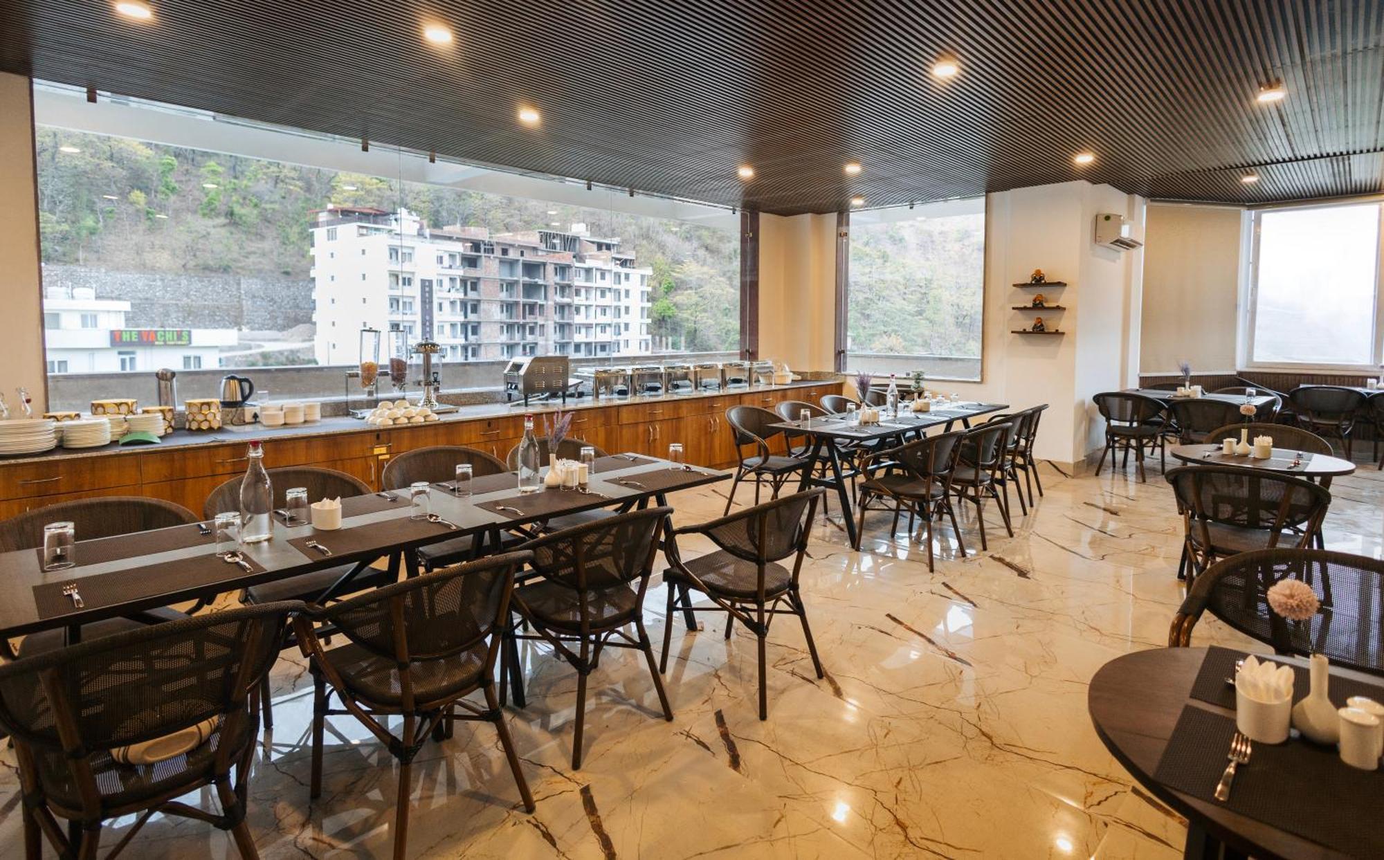 Hotel Stone Wood Hotel, 3*