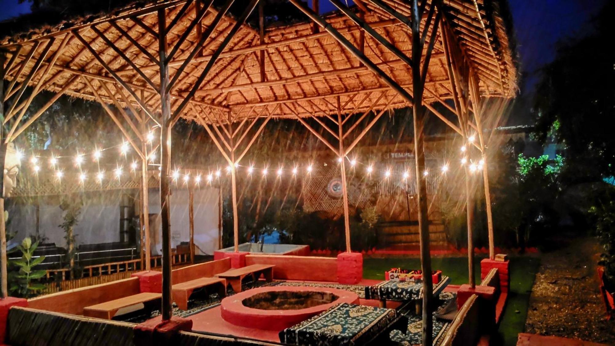 Offgrid - 3 Bedroom Vacation With Personal Garden, Open Theatre, Bonfire In Lush Area