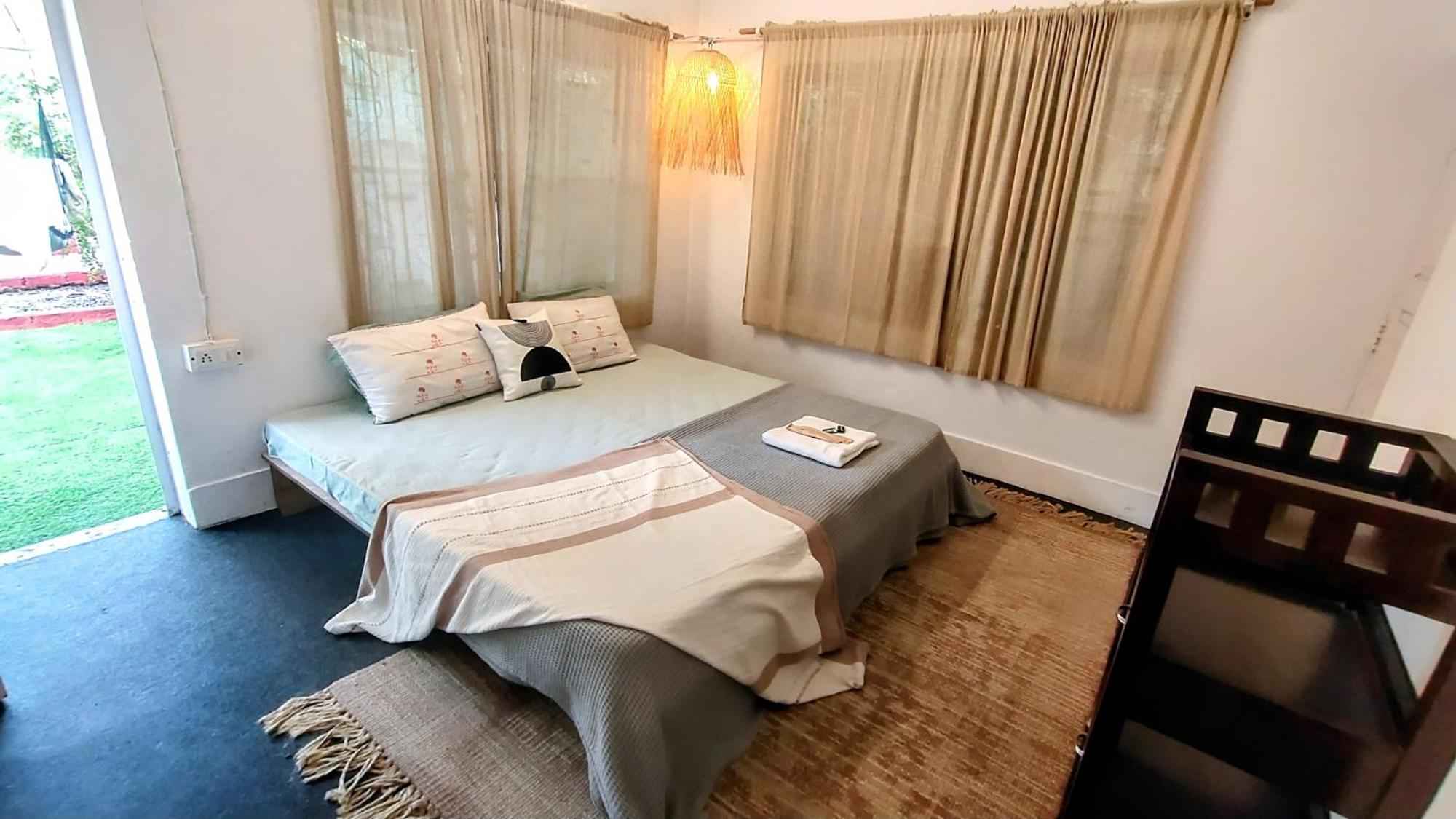 Offgrid - 3 Bedroom Vacation With Personal Garden, Open Theatre, Bonfire In Lush Area Holiday home