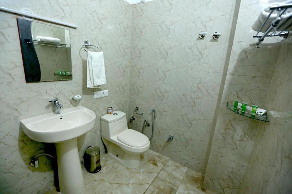 Hotel The Roxxy Royal Rishikesh