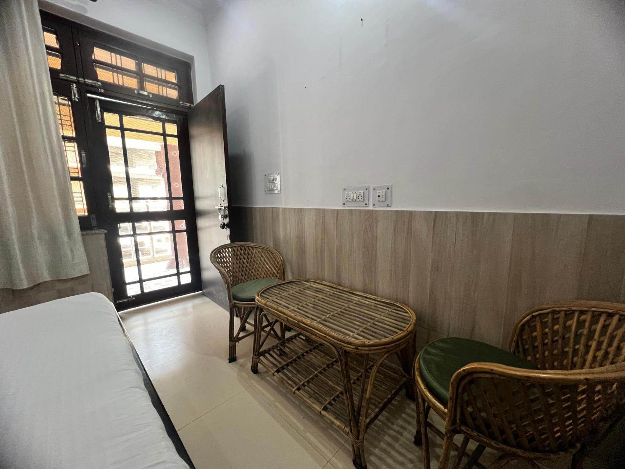 Tulsi Hotel