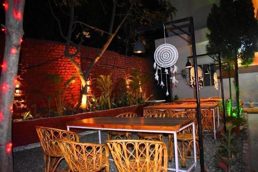 The Roxxy Royal Hotel