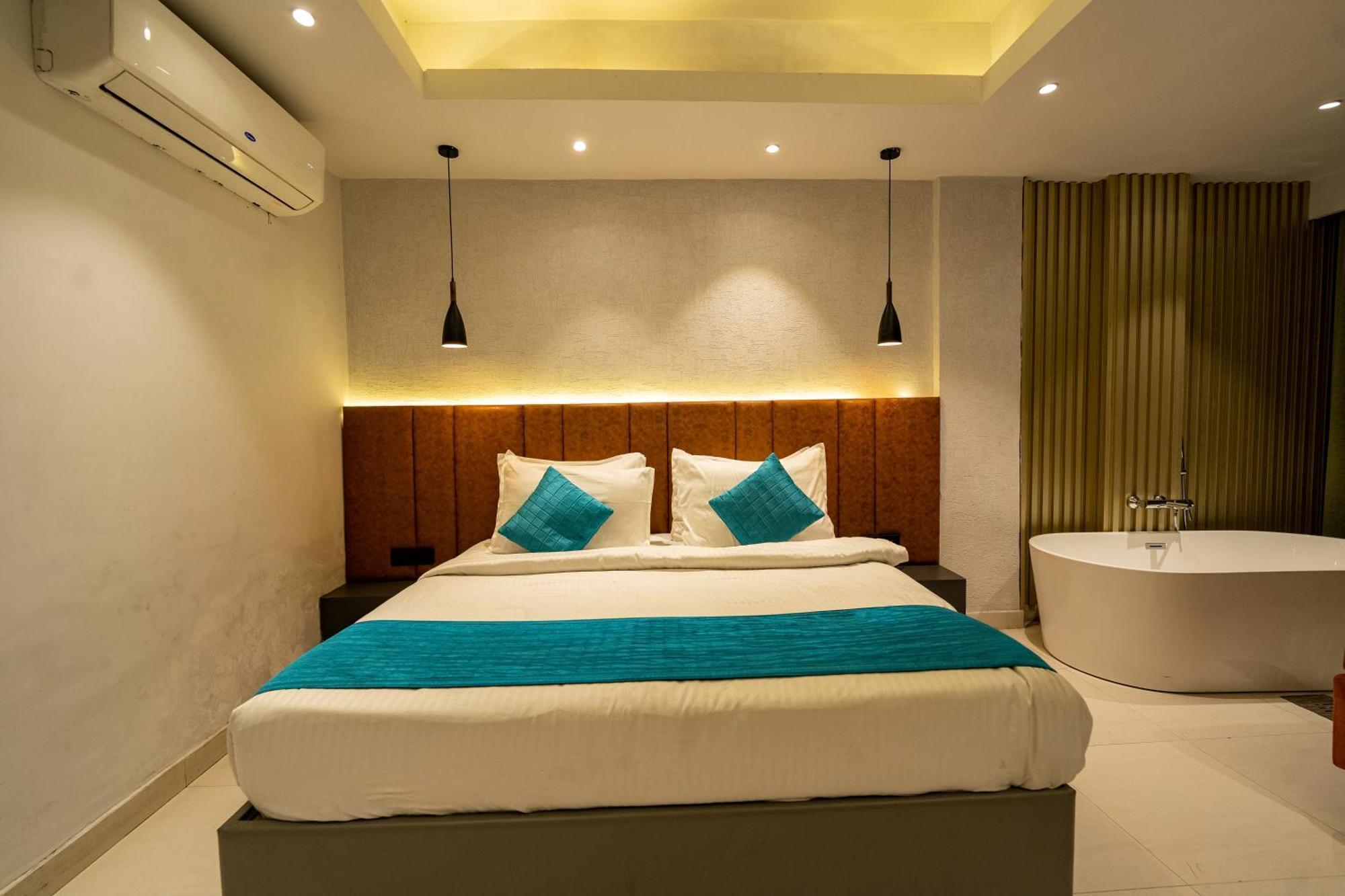 Hotel And Rishikesh