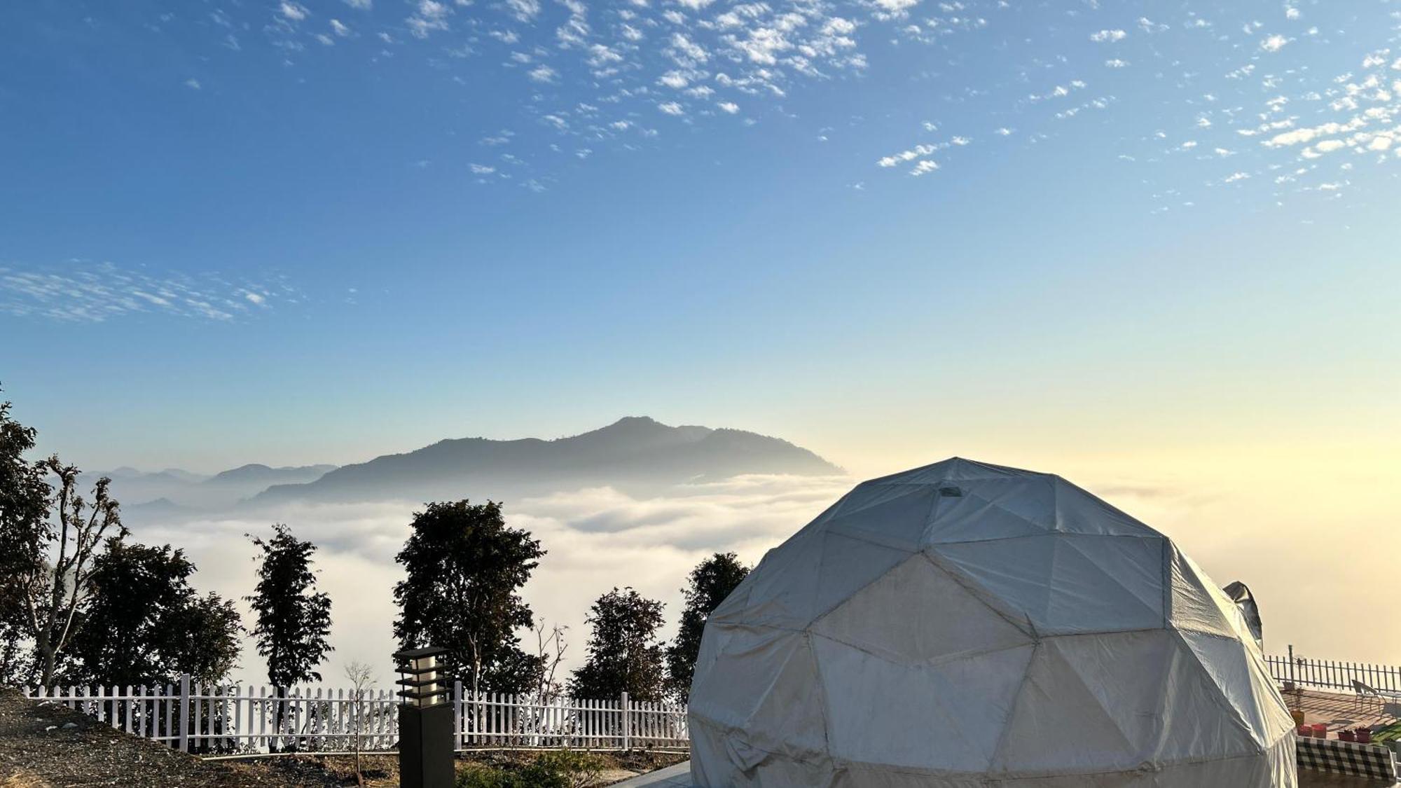 Resort Navira Hills - Glamping Dome In *