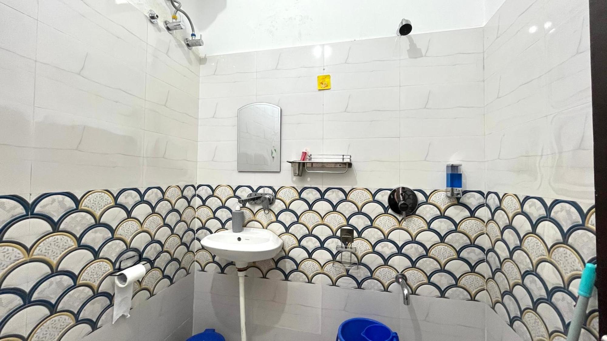 2bhk Entire In Whispering Bird Holiday home