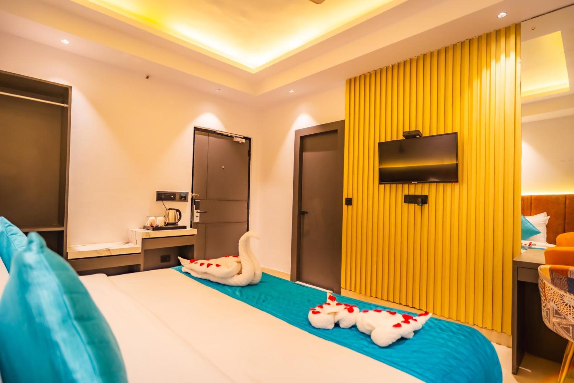 Hotel And 4*
