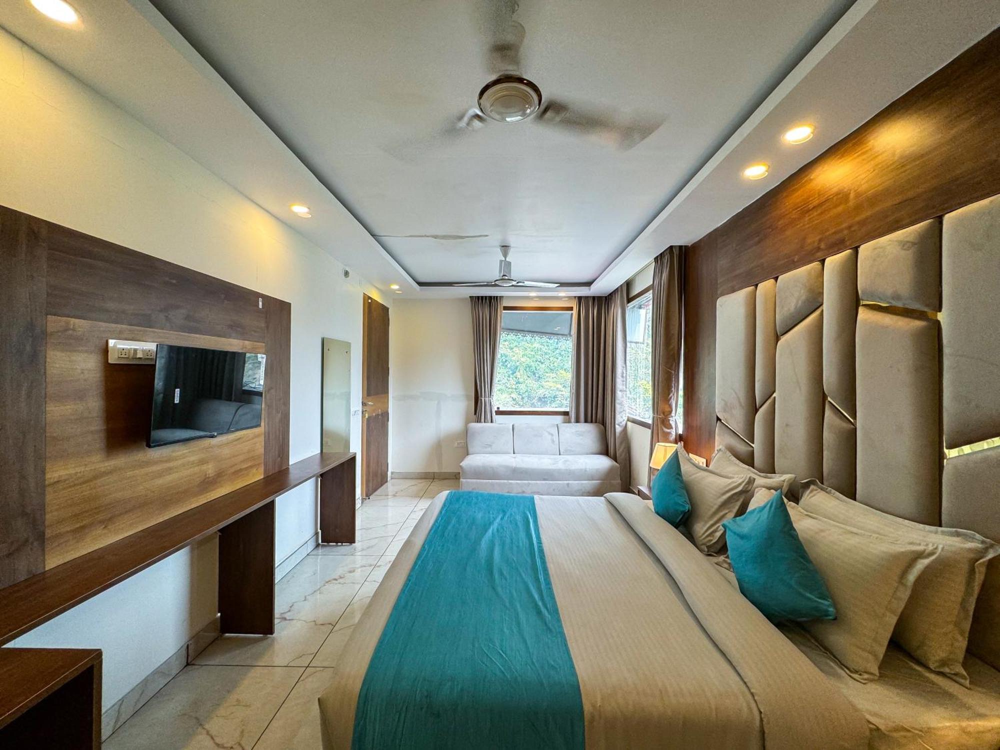 Hotel Residency By Euphoric Near Neer Waterfall Rishikesh
