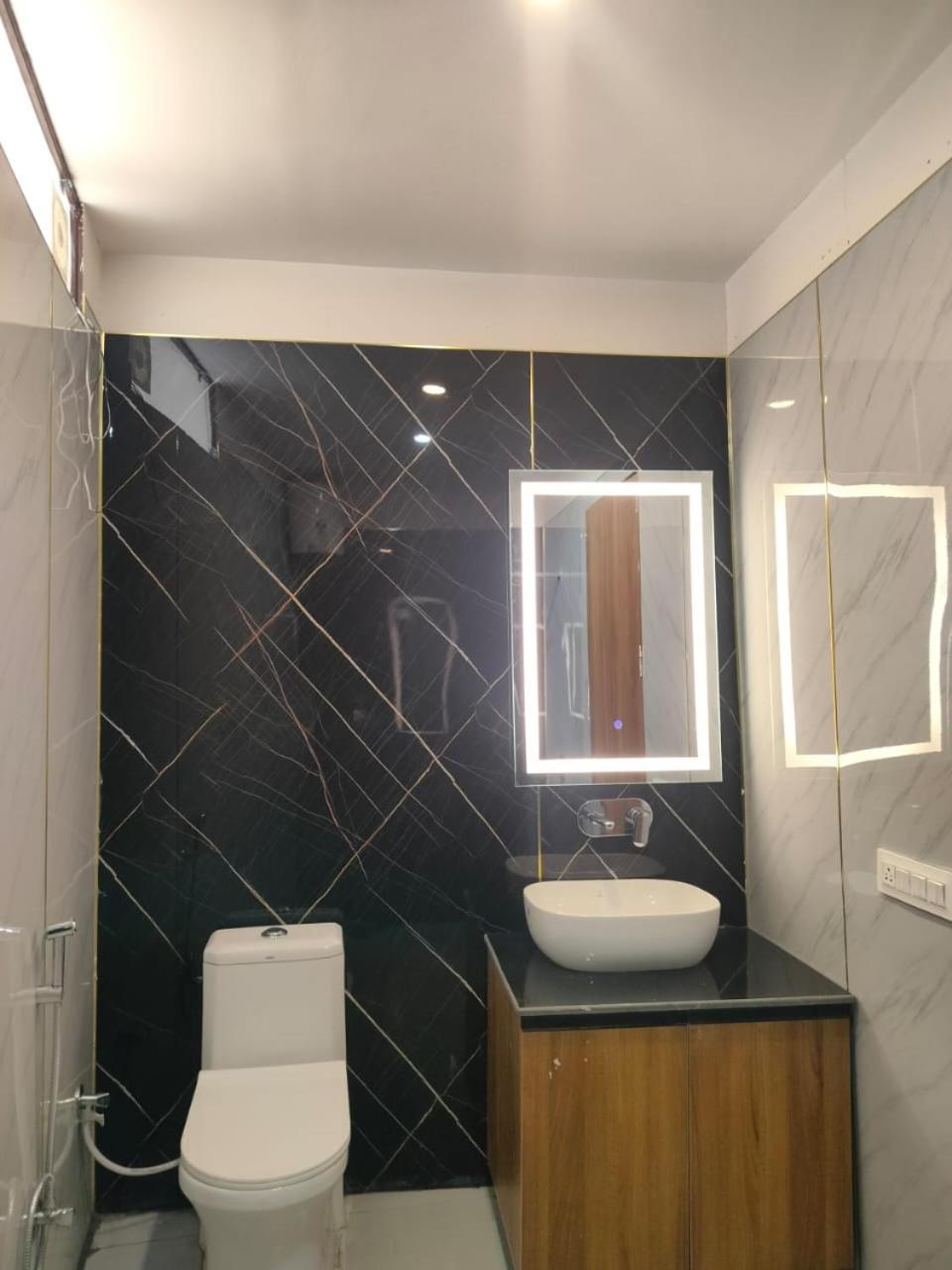 Hotel Residency By Euphoric Near Neer Waterfall