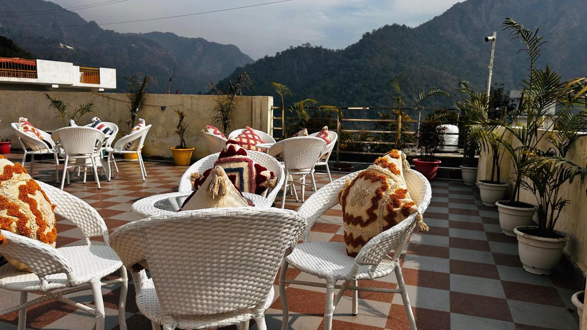 Perfect Stayz Hills Hotel Rishikesh
