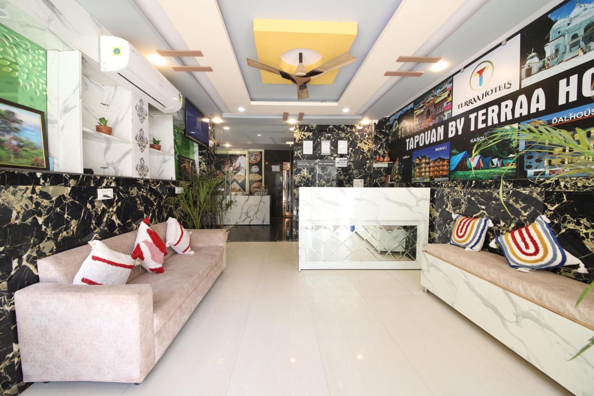 Perfect Stayz Hills Hotel 3*