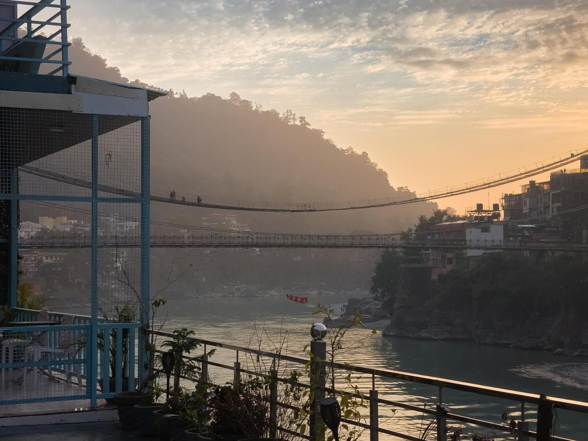 Karwaan By The Ganges *