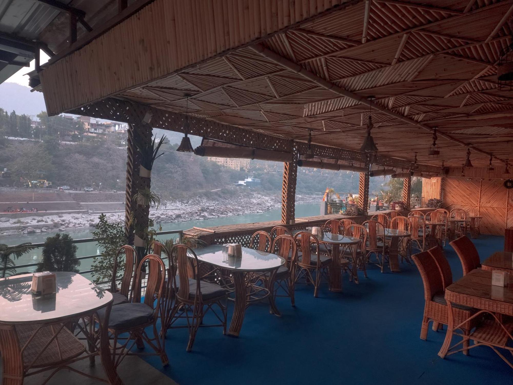 Karwaan By The Ganges Hostel Rishikesh