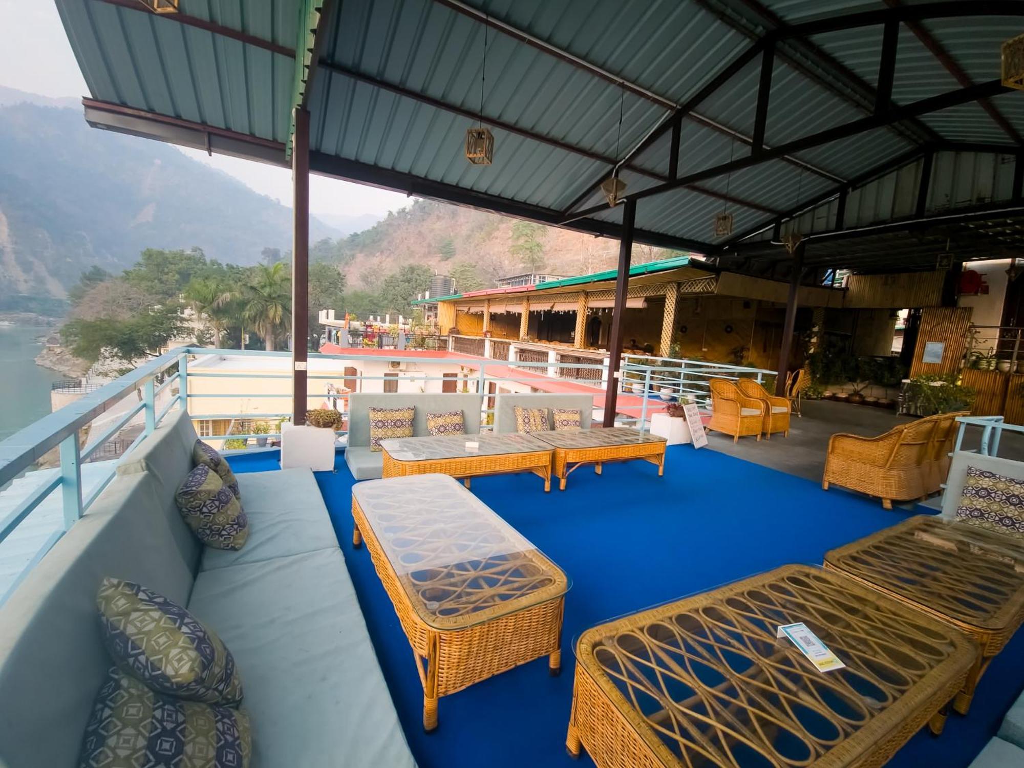 Karwaan By The Ganges * Rishikesh