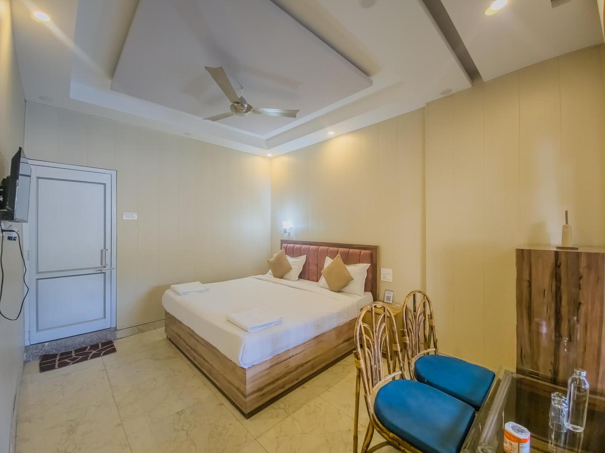 Karwaan By The Ganges Hostel *