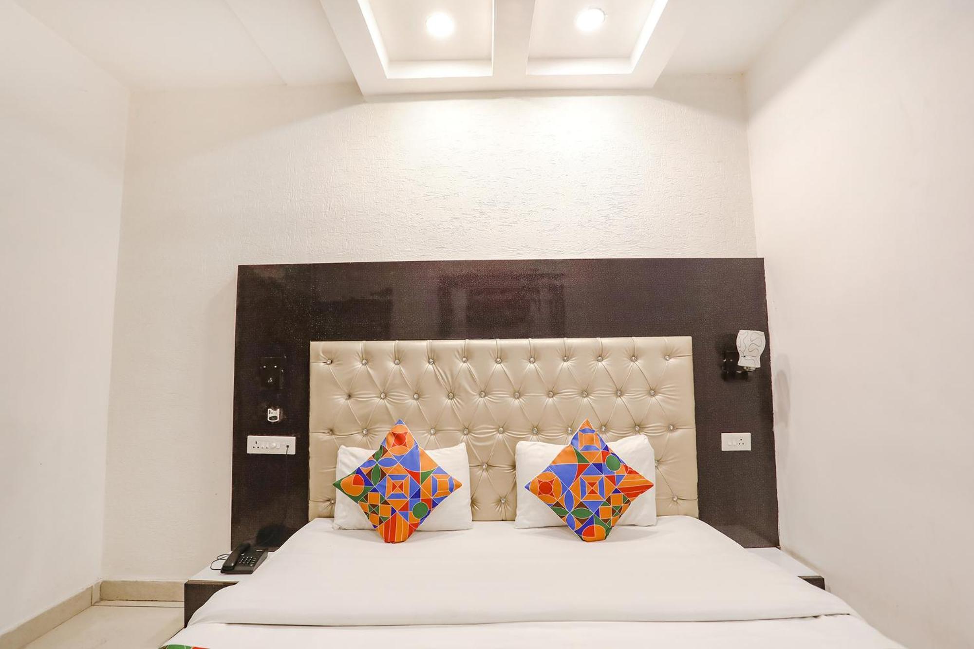 Hotel Fabhotel Madhuban 3*