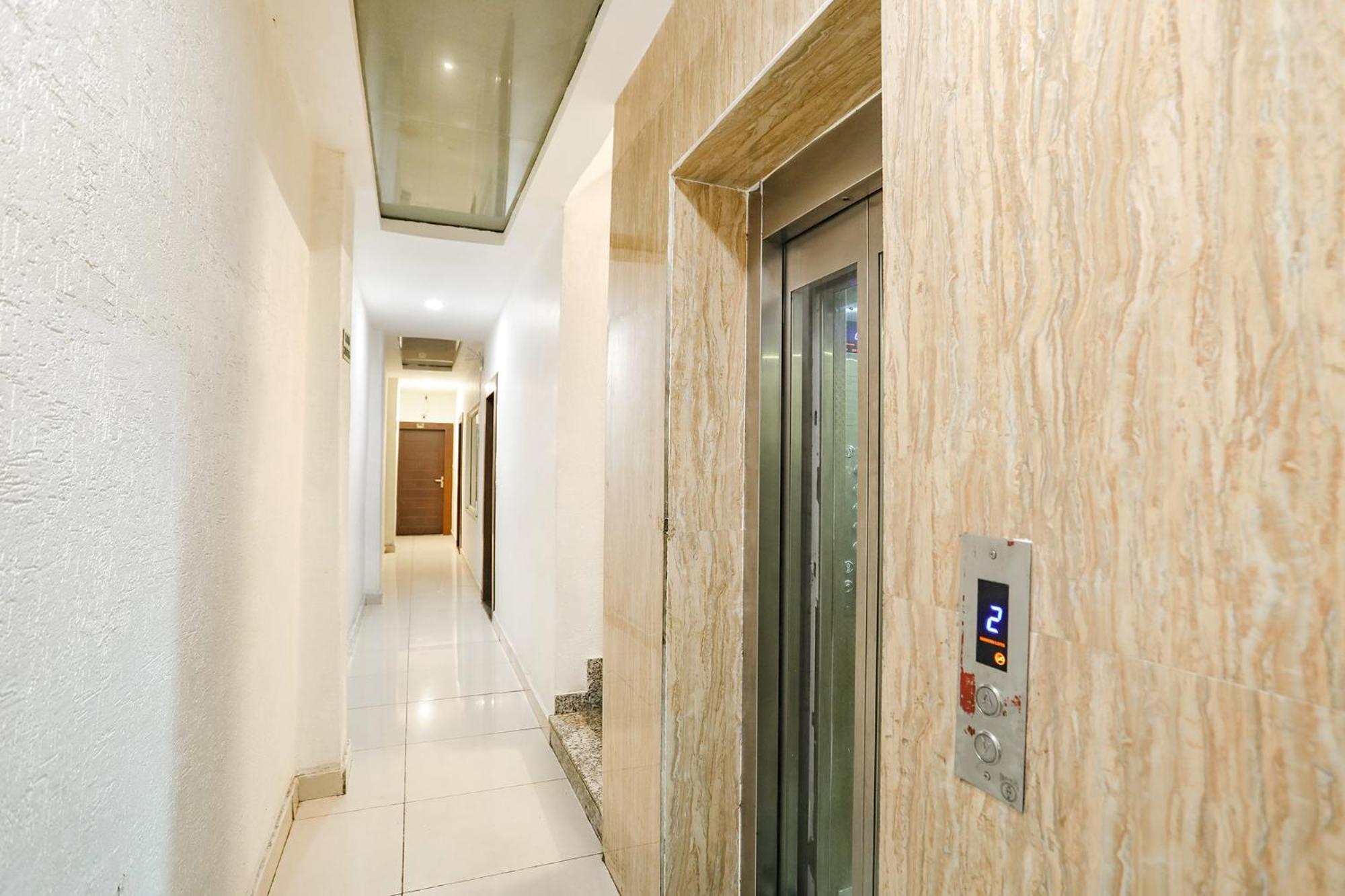 Hotel Fabhotel Madhuban 3*