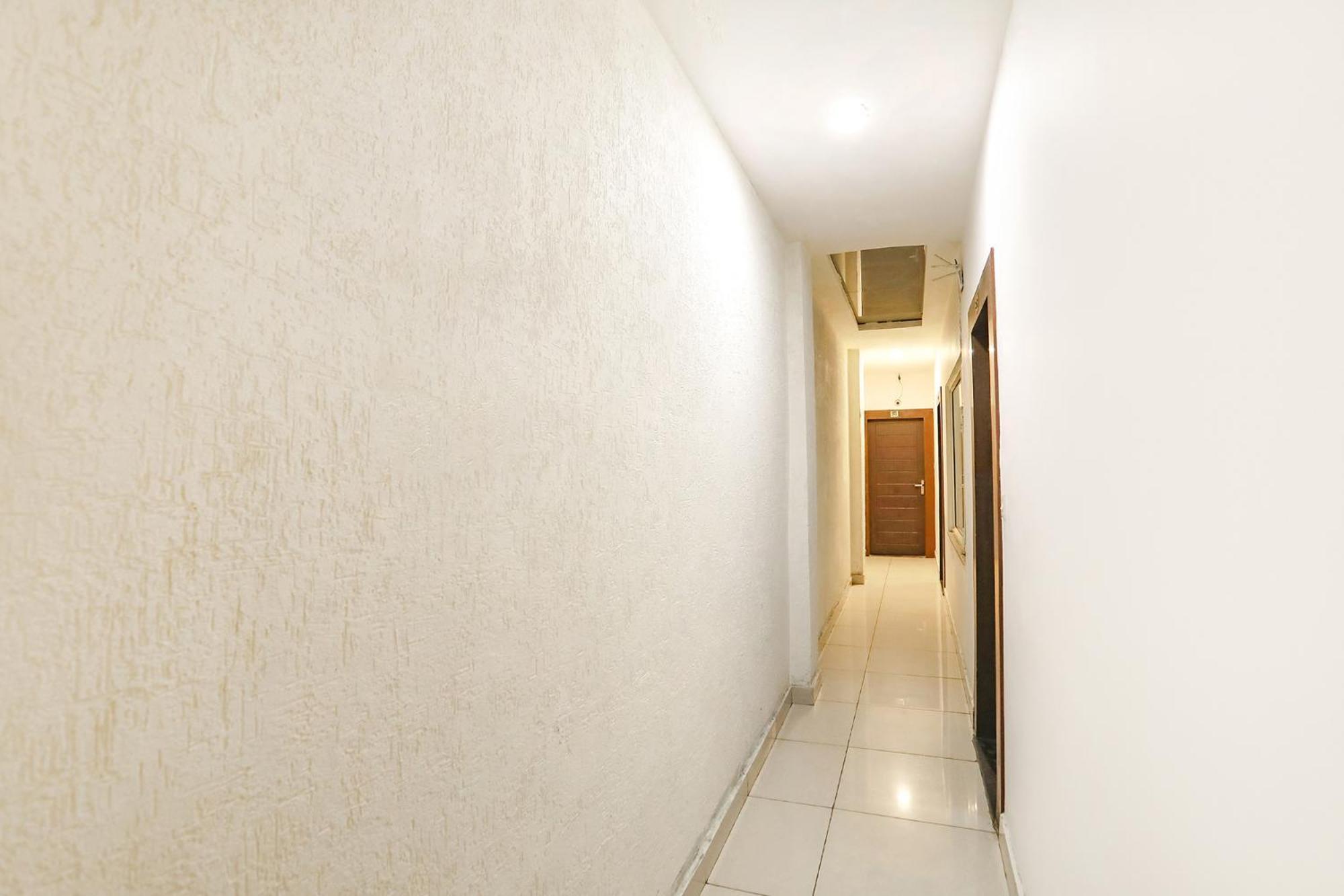 Hotel Fabhotel Madhuban 3*