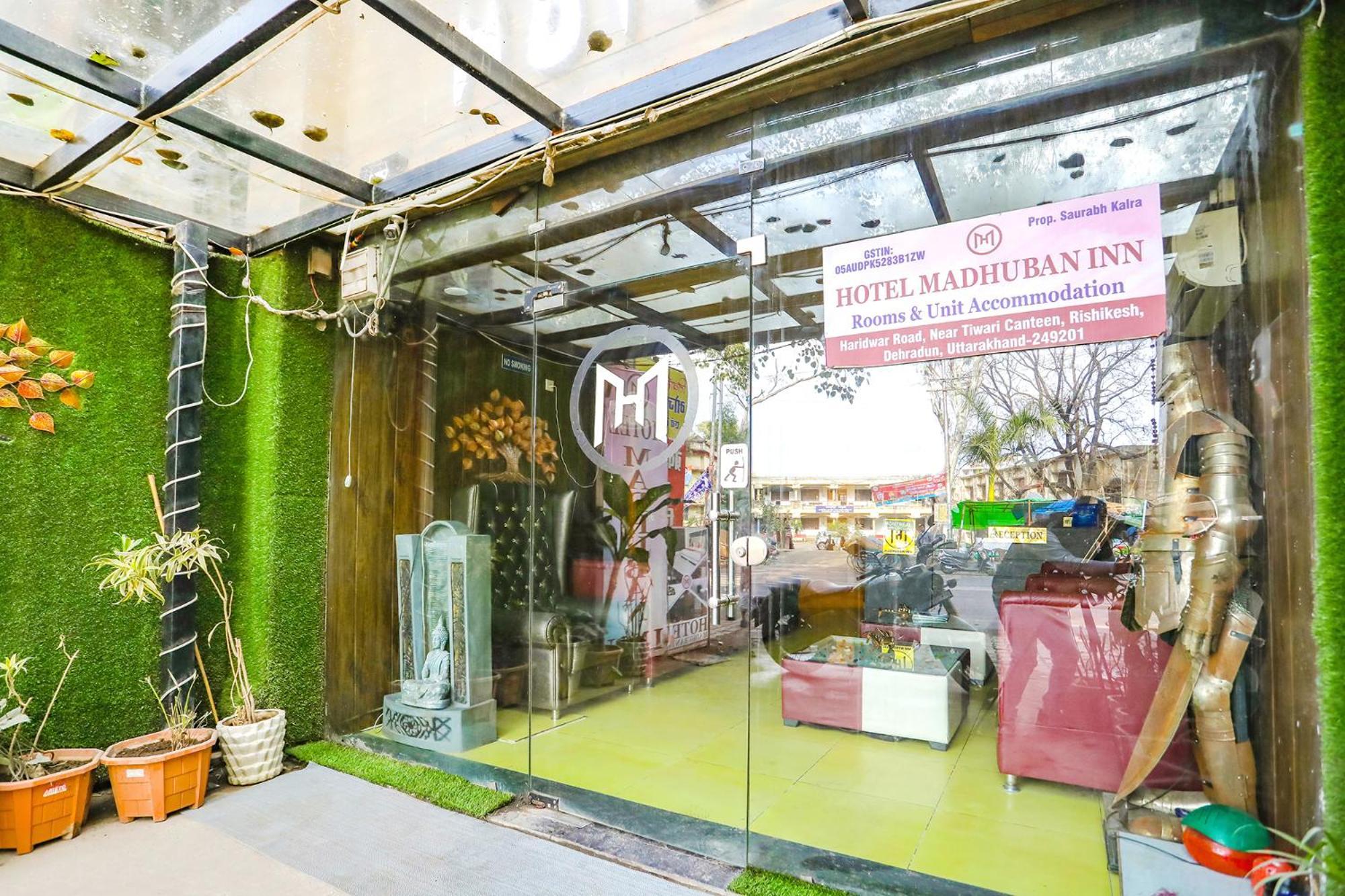Fabhotel Madhuban 3*