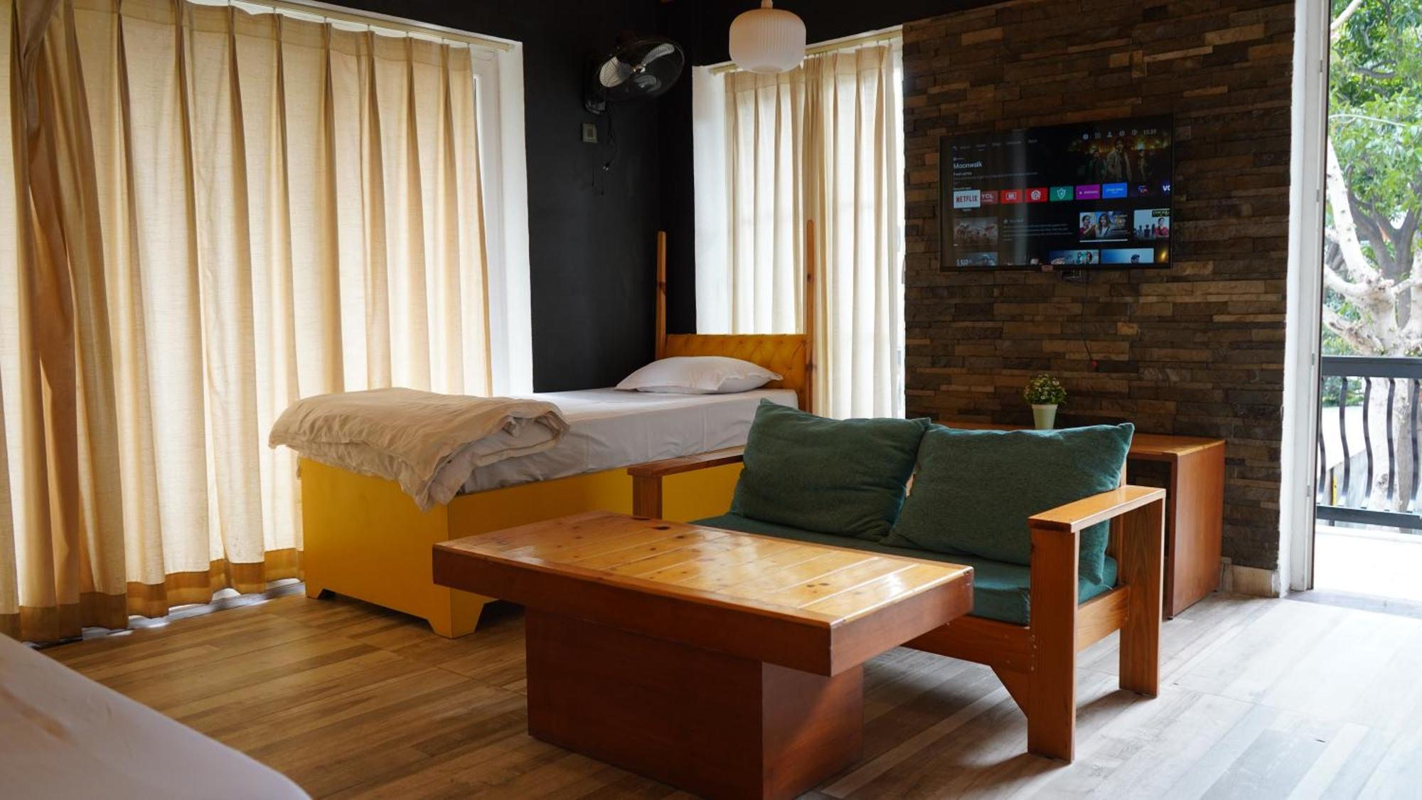 Julley Commune Rishikesh