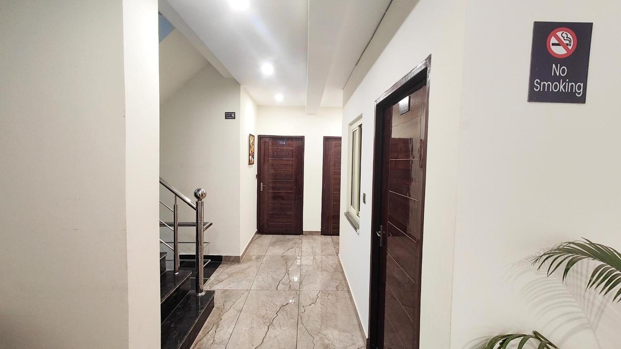 Hotel Perfectstayz Aiims Near Aiims Hospital 2*