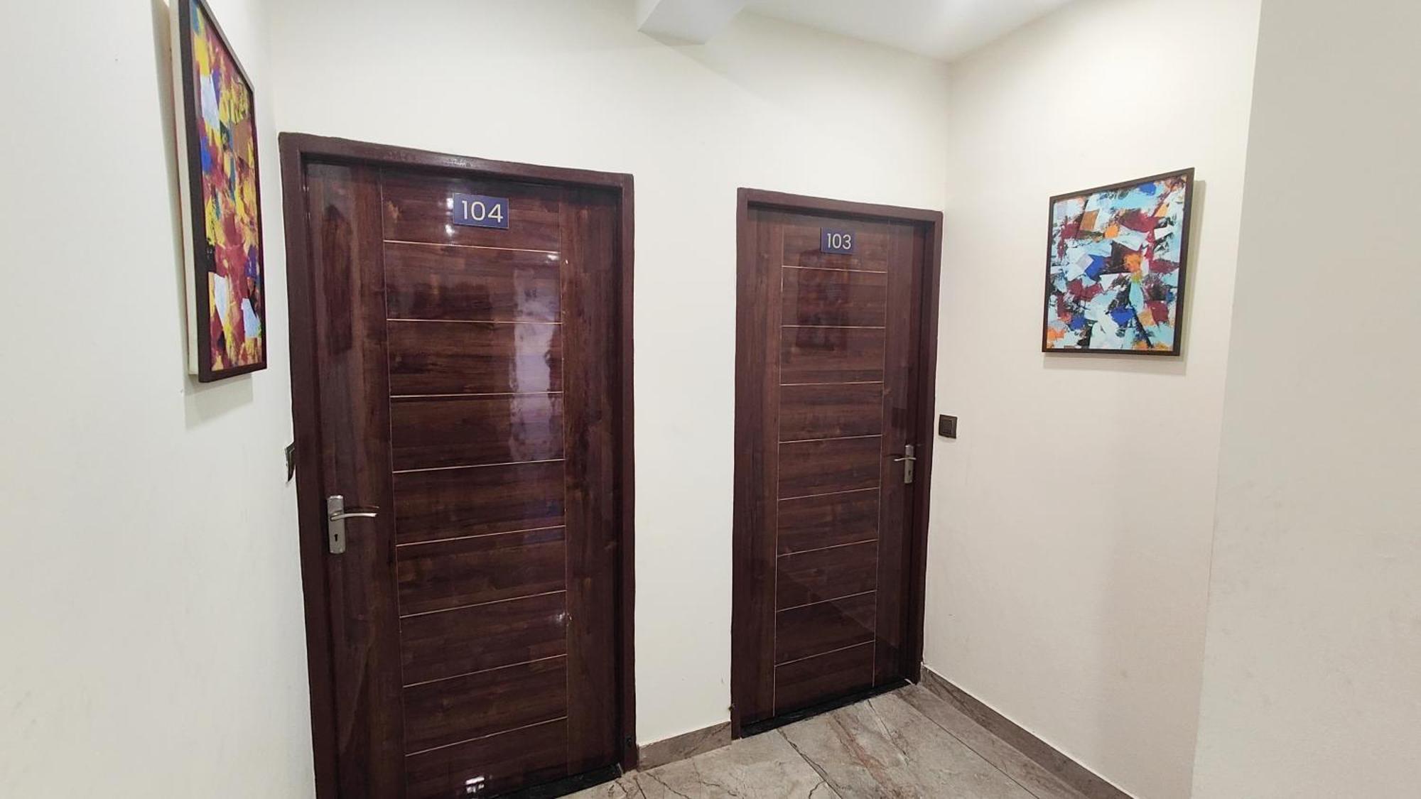 Perfectstayz Aiims Near Aiims Hospital Hotel
