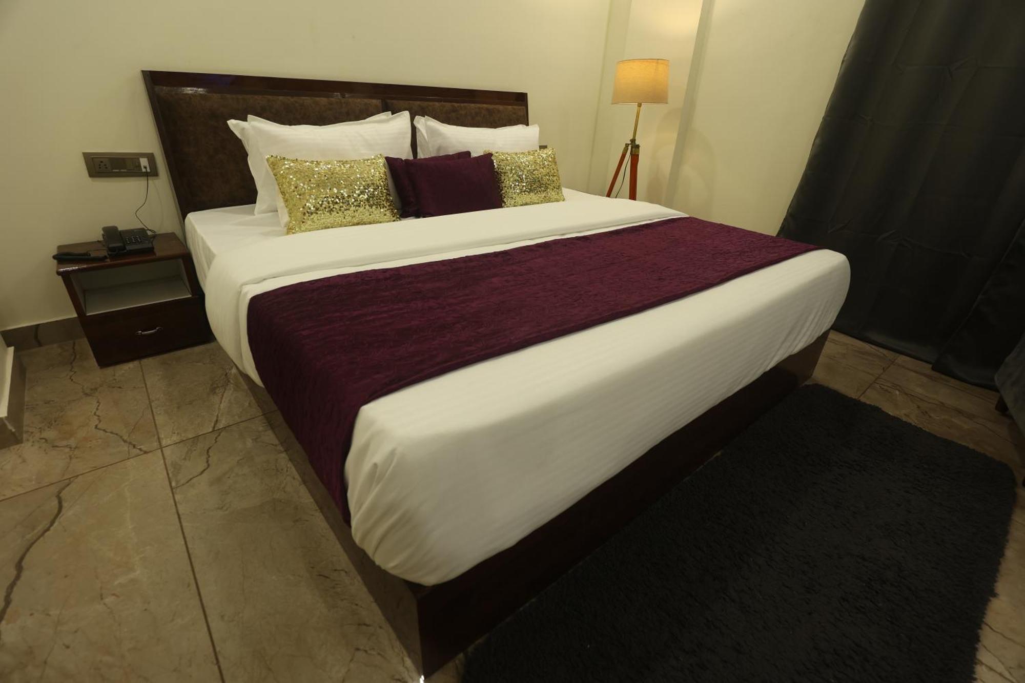 Perfectstayz Aiims Near Aiims Hospital 2*