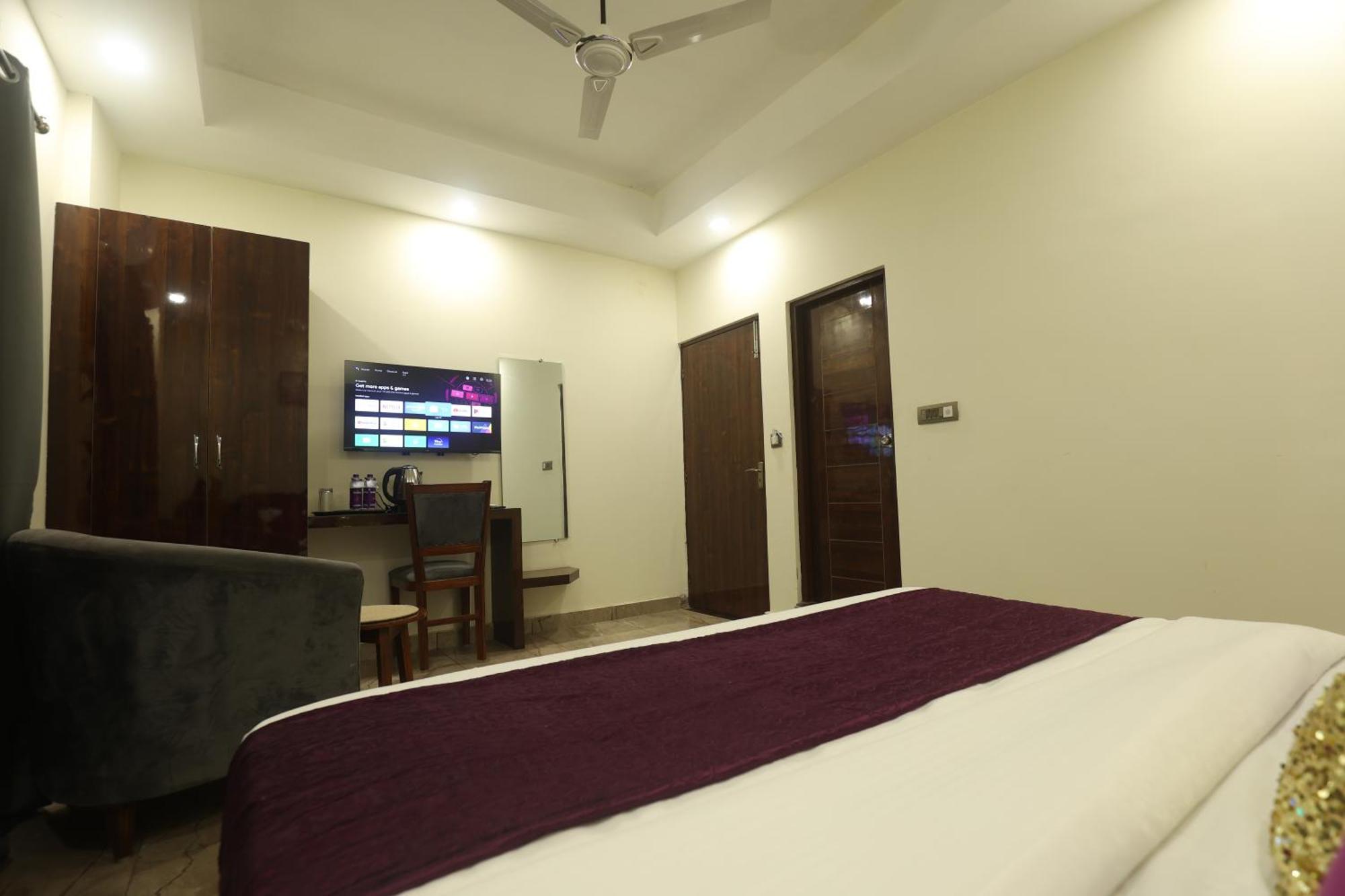 Perfectstayz Aiims Near Aiims Hospital Hotel 2*