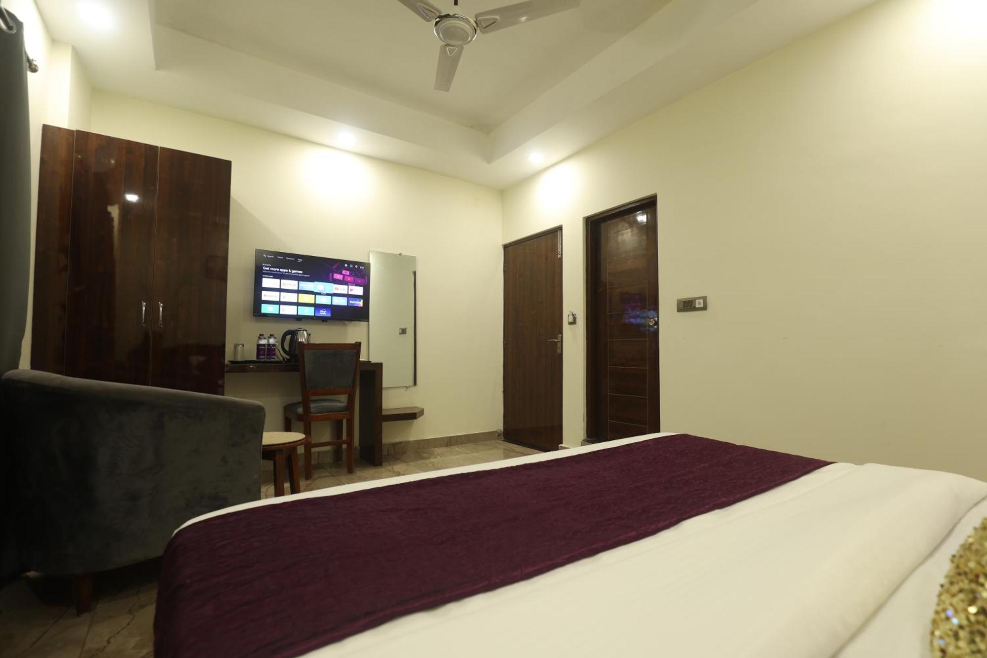 Perfectstayz Aiims Near Aiims Hospital Hotel