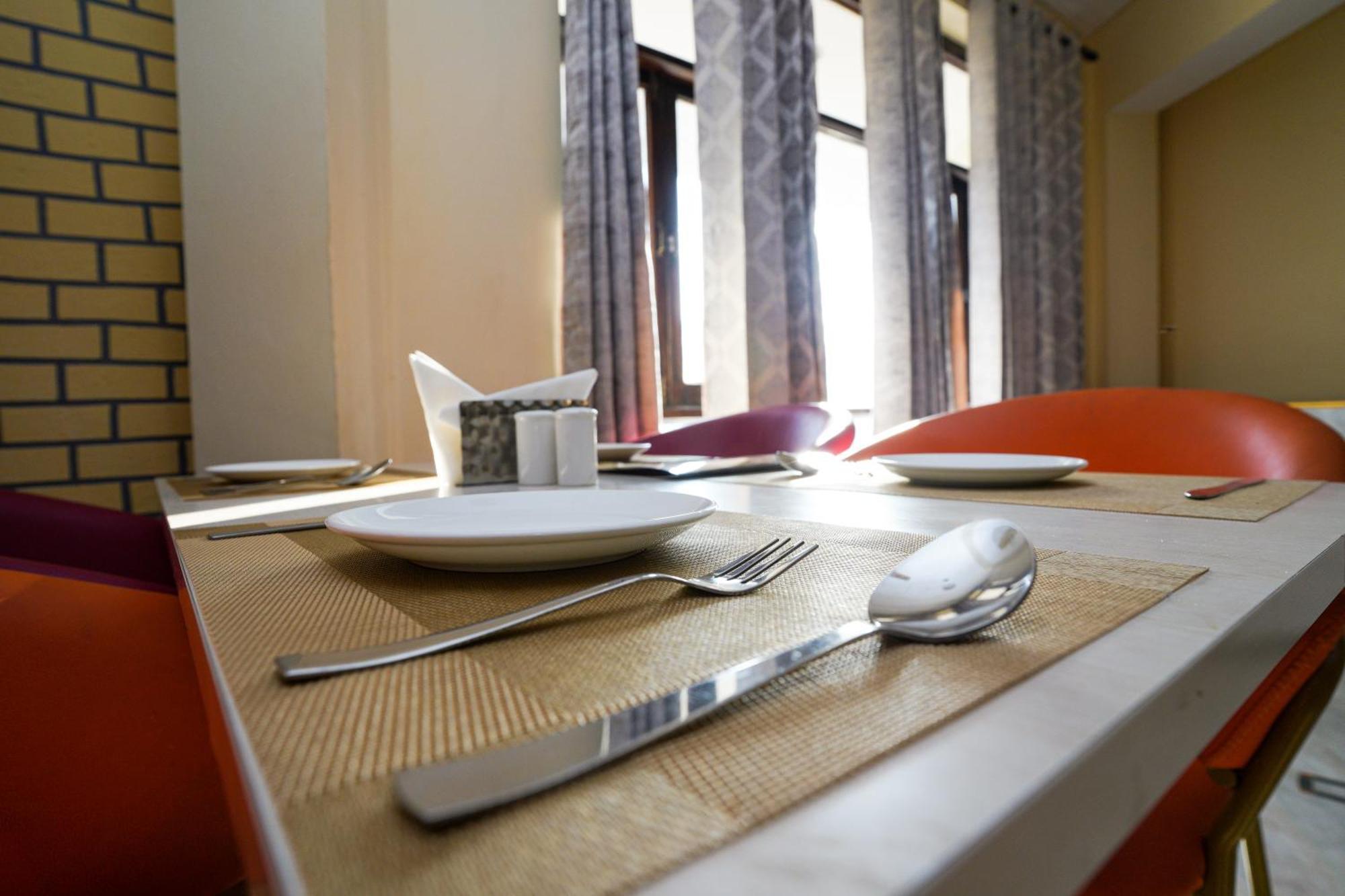 Neeraj Bhawan- Triveni Ghat 3* Rishikesh