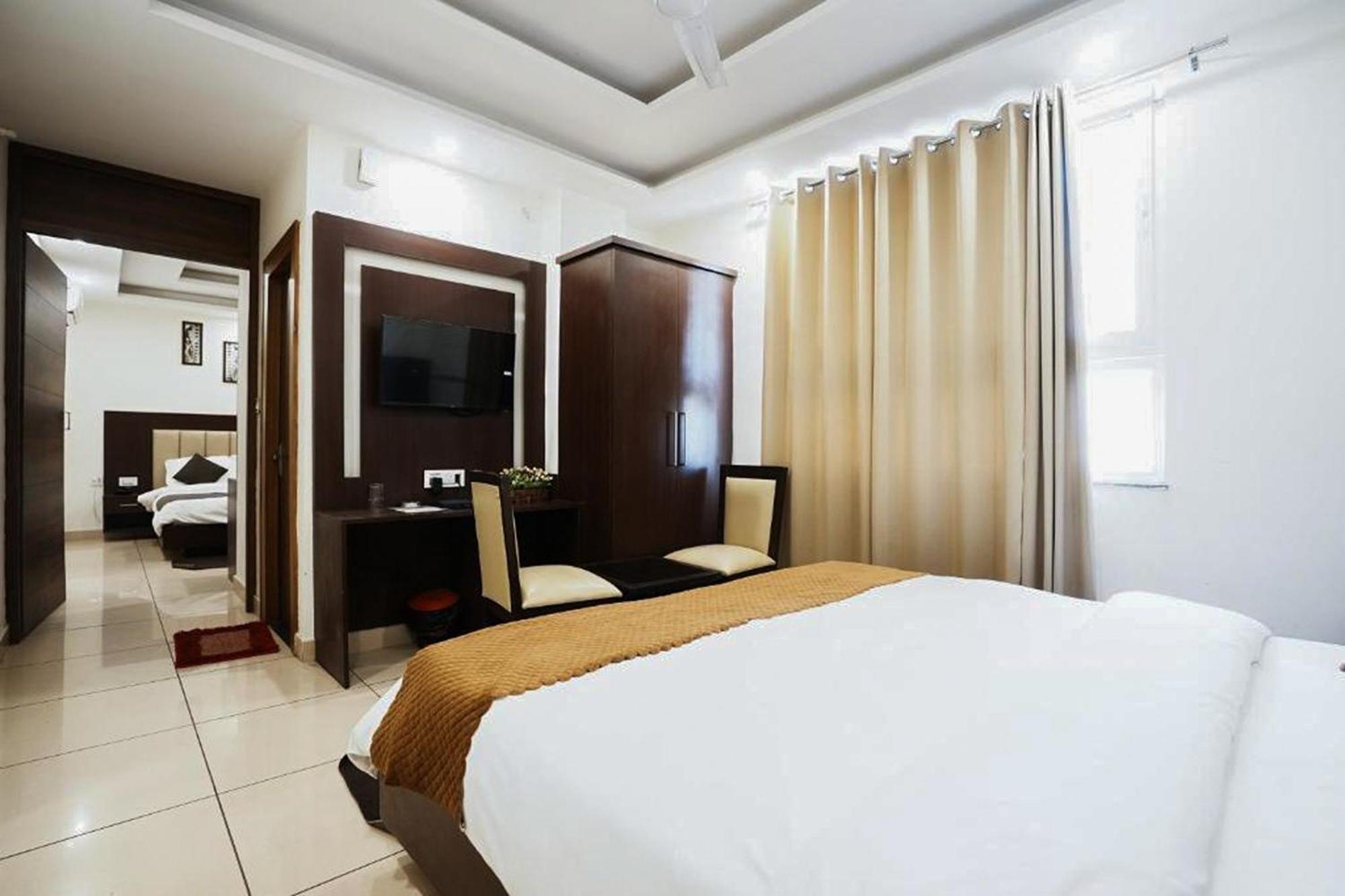 The 7 Seas Hotel