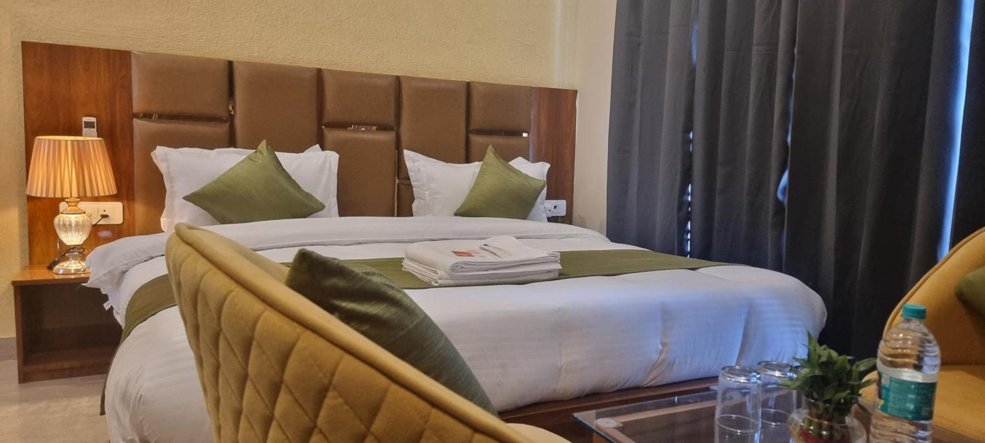 Hotel Traveller's Paradise-mountain View By Around Rishikesh
