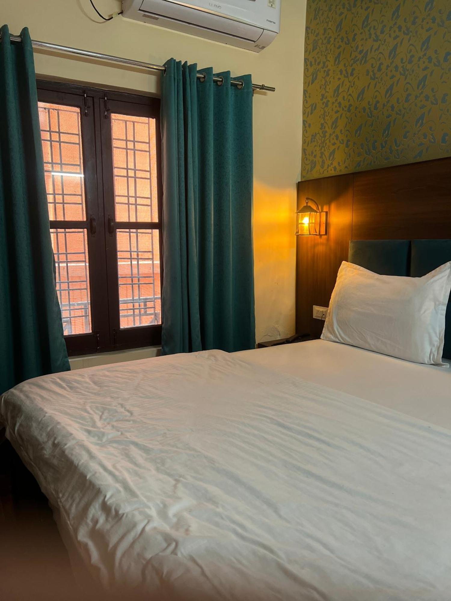 Himalayan Lighthouse Hotel 3*