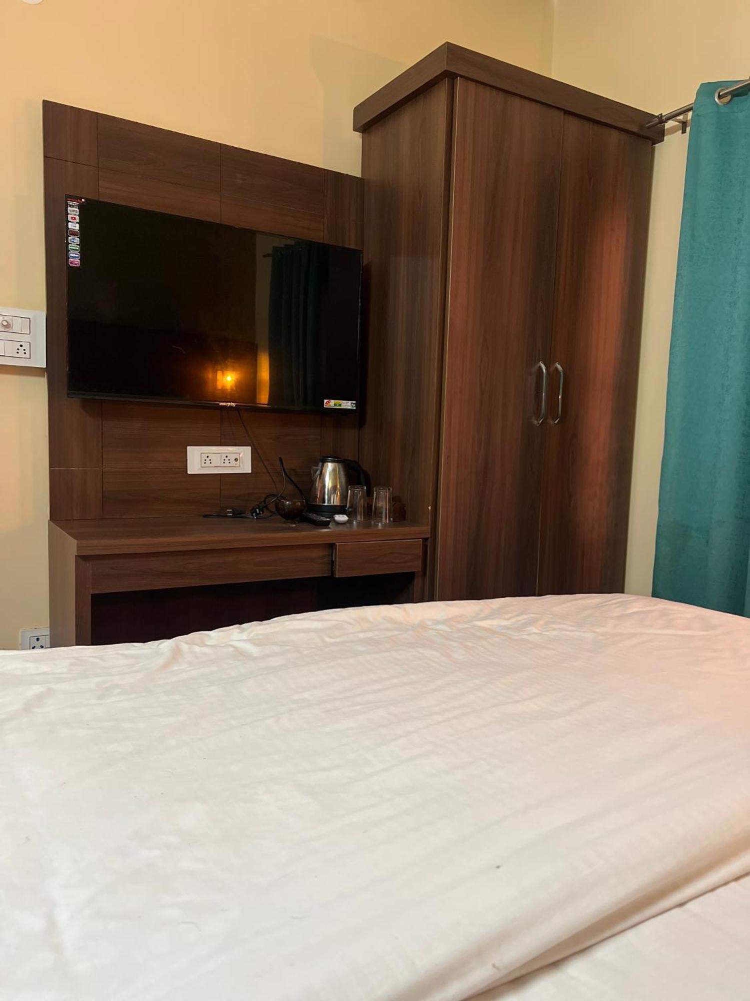 Himalayan Lighthouse Hotel 3*