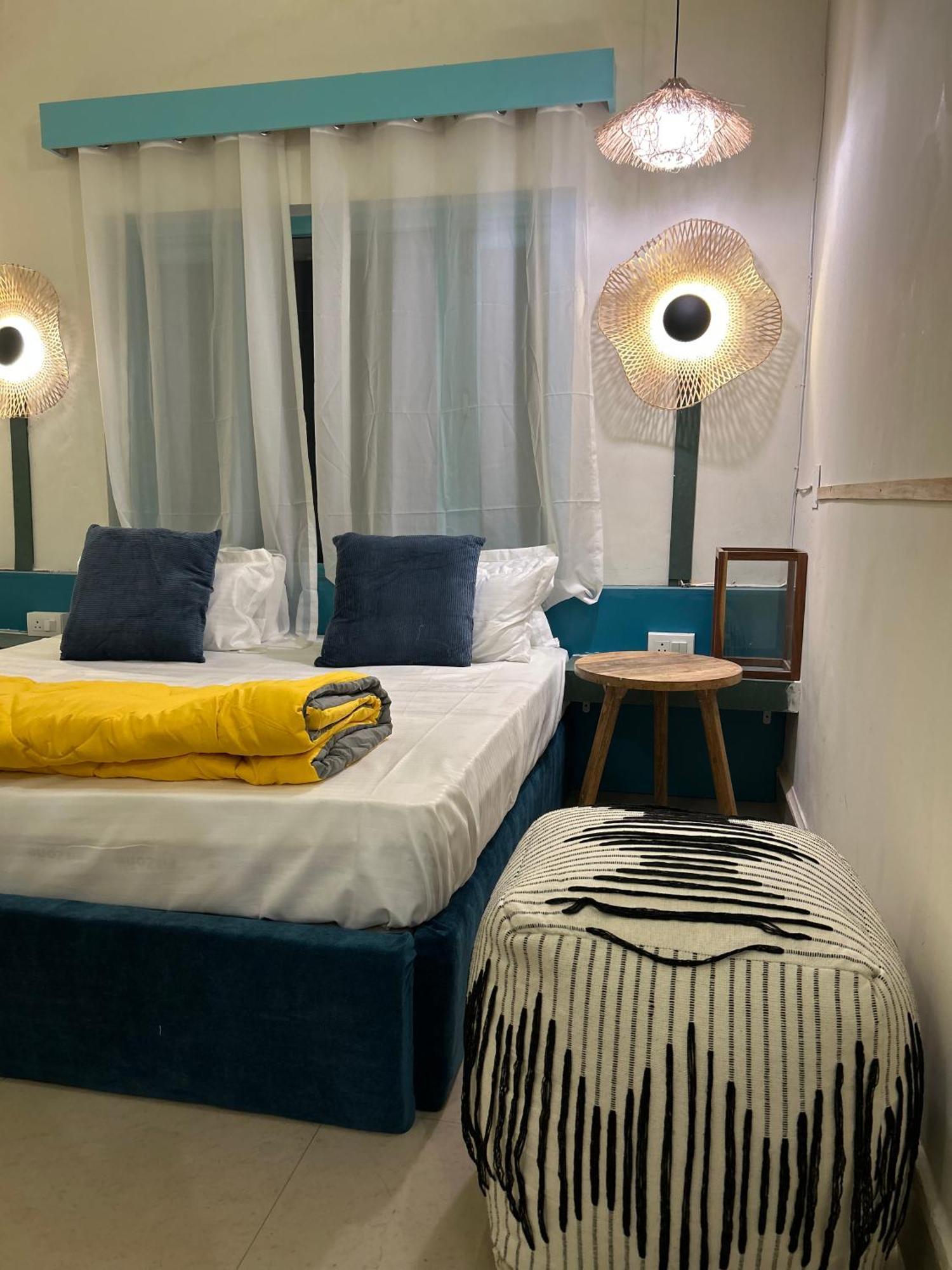 Hostel Serendipity & Cats Cafe Rishikesh