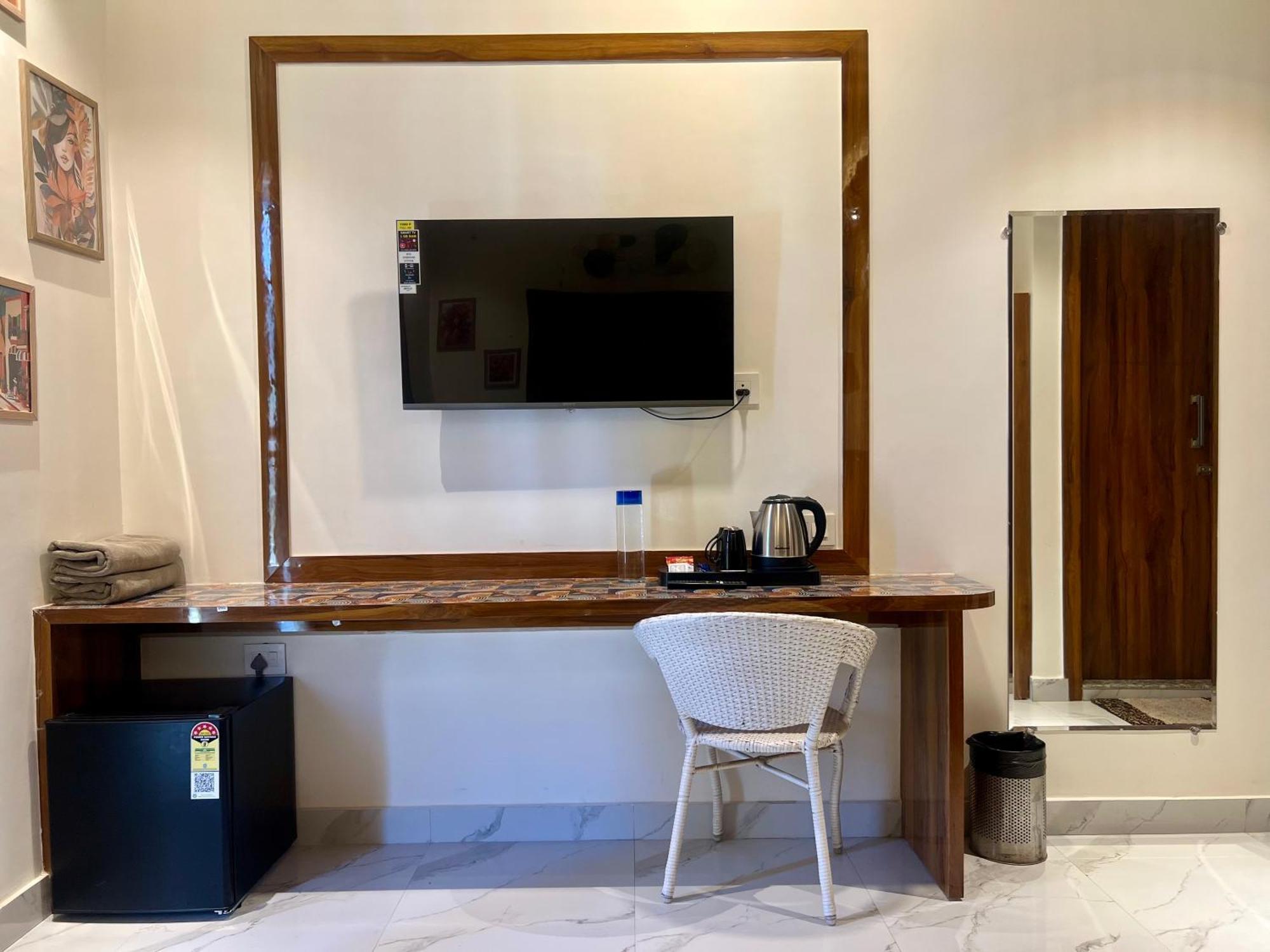 The Rishikesh, Upper Tapovan Hostel Rishikesh