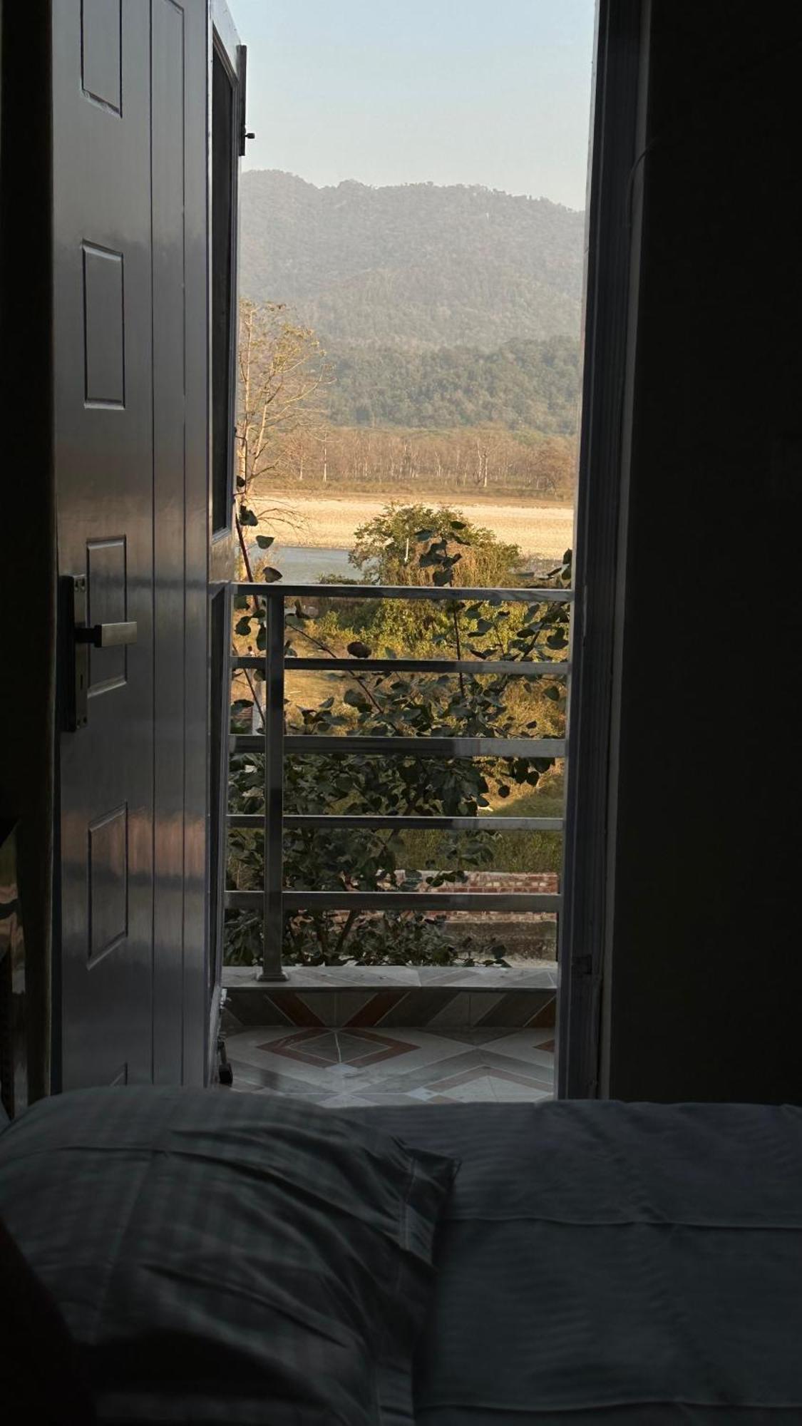 Elysium - The Himalayan & Ganges View Yoga Retreat * Rishikesh