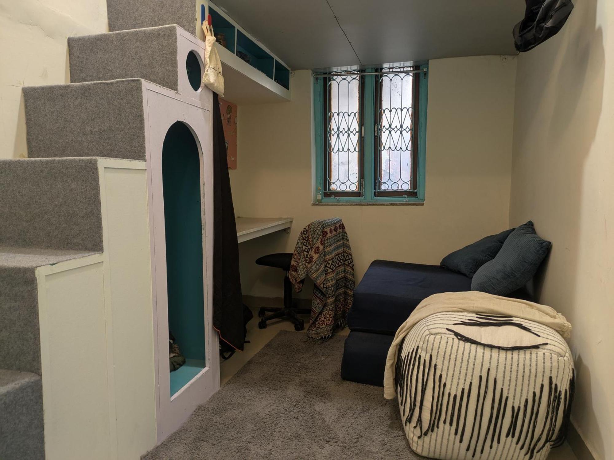 Serendipity & Cats Cafe Hostel Rishikesh