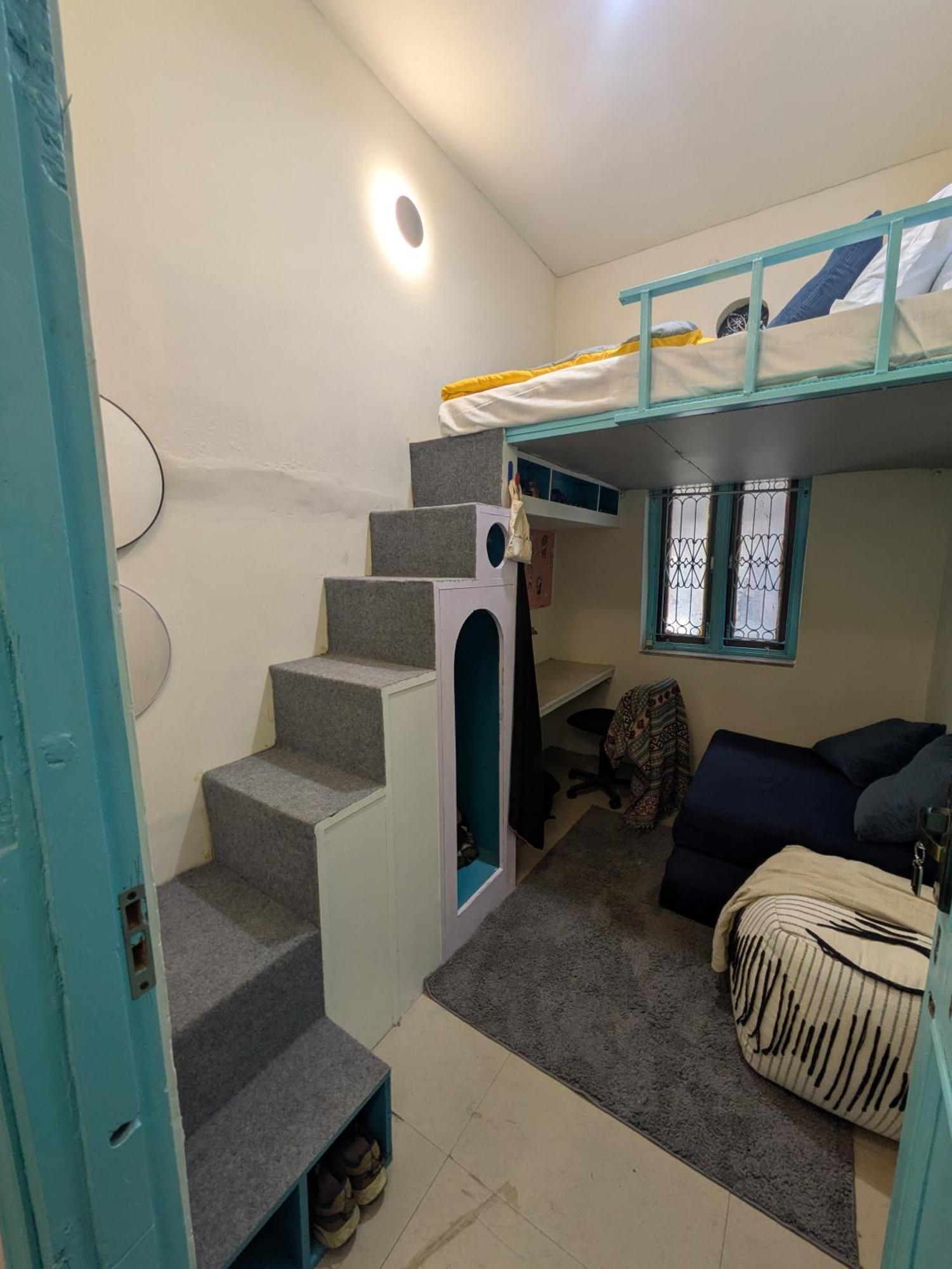 Hostel Serendipity & Cats Cafe