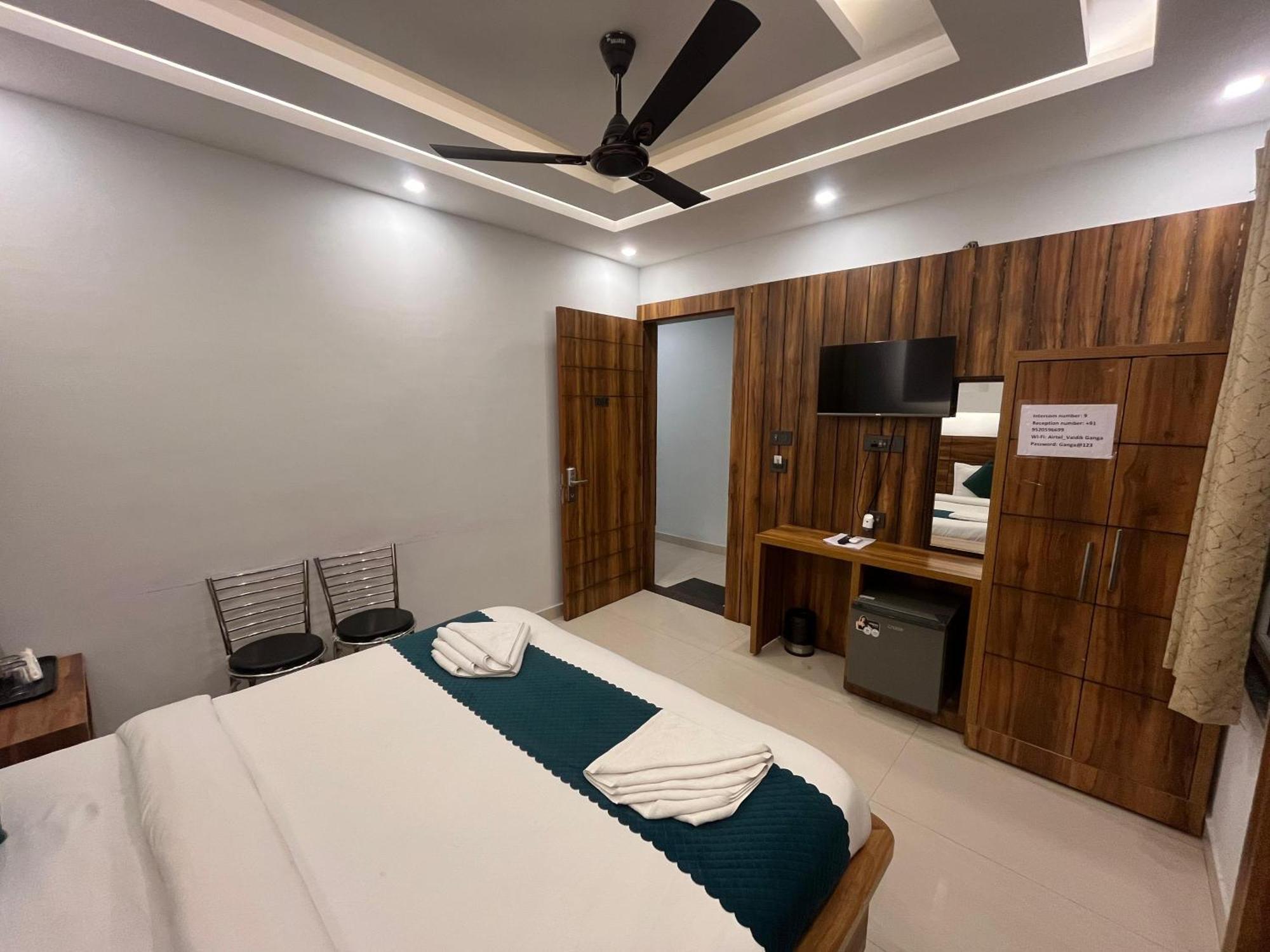 Vaidik Ganga Hotel 3*