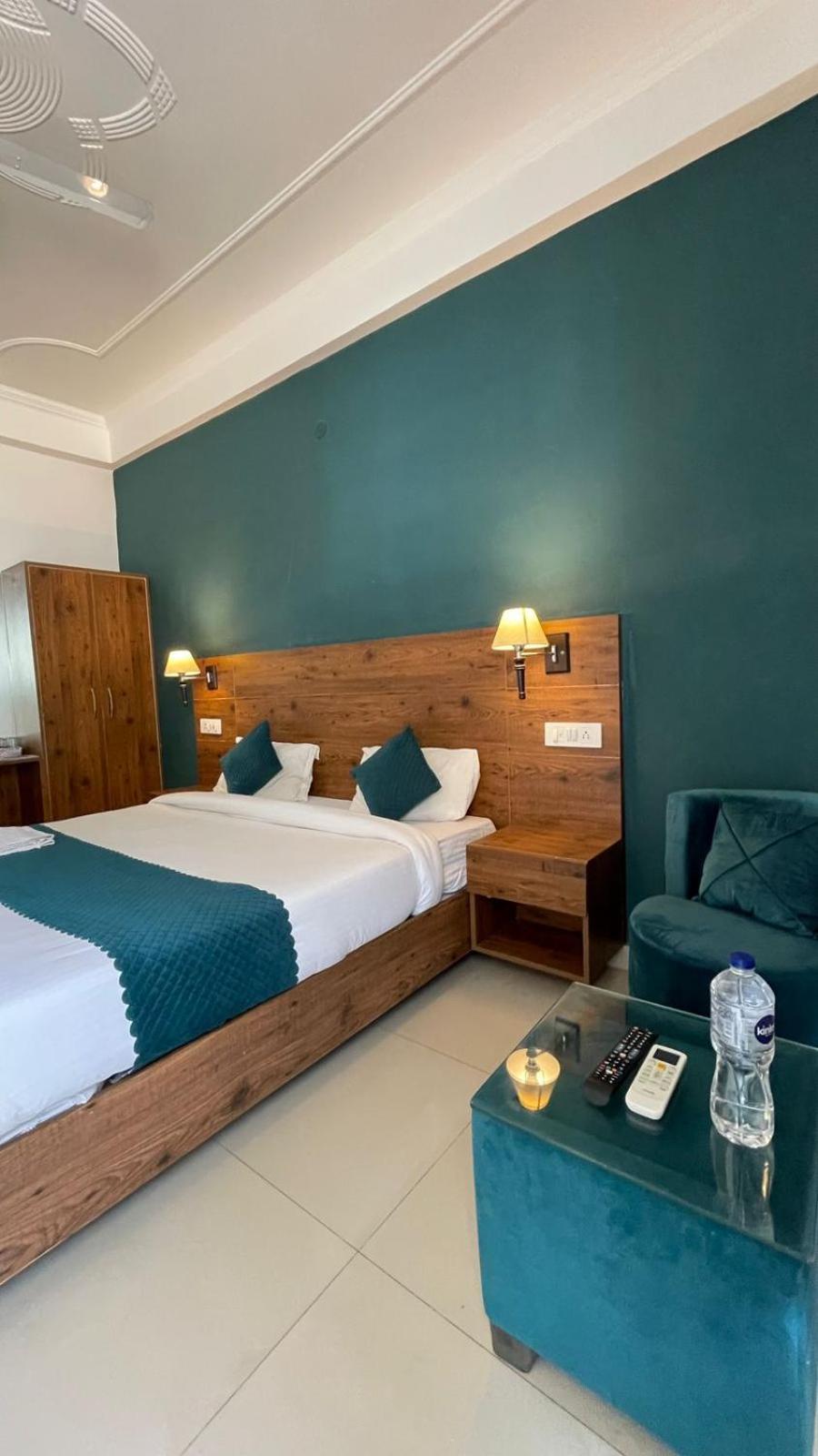 Hostel Vedartha Trails *
