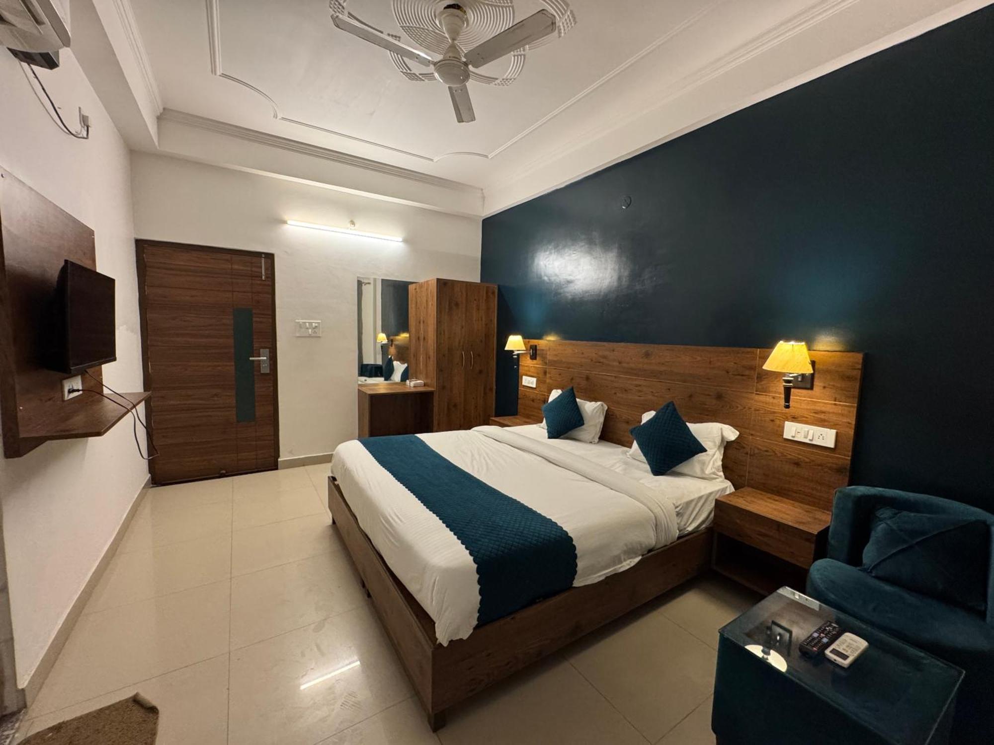 Hostel Vedartha Trails *