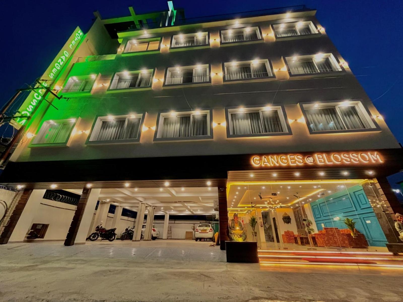 Hotel Sitara & Resorts- Reshikesh Road, Haridwar 4*