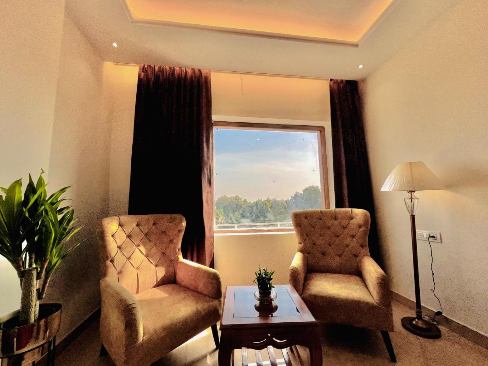 Hotel Sitara & Resorts- Reshikesh Road, Haridwar Rishikesh
