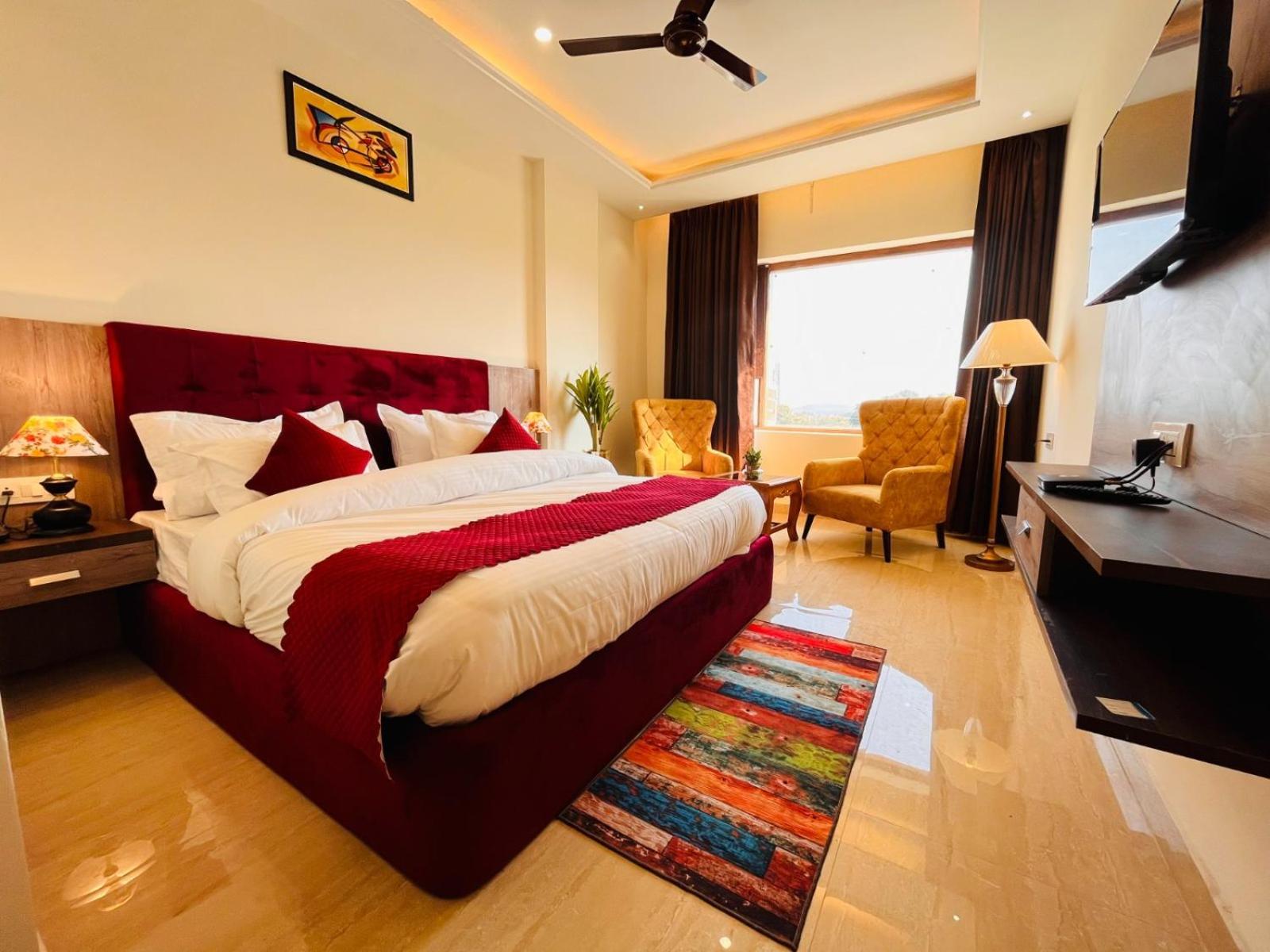 Sitara & Resorts- Reshikesh Road, Haridwar Hotel