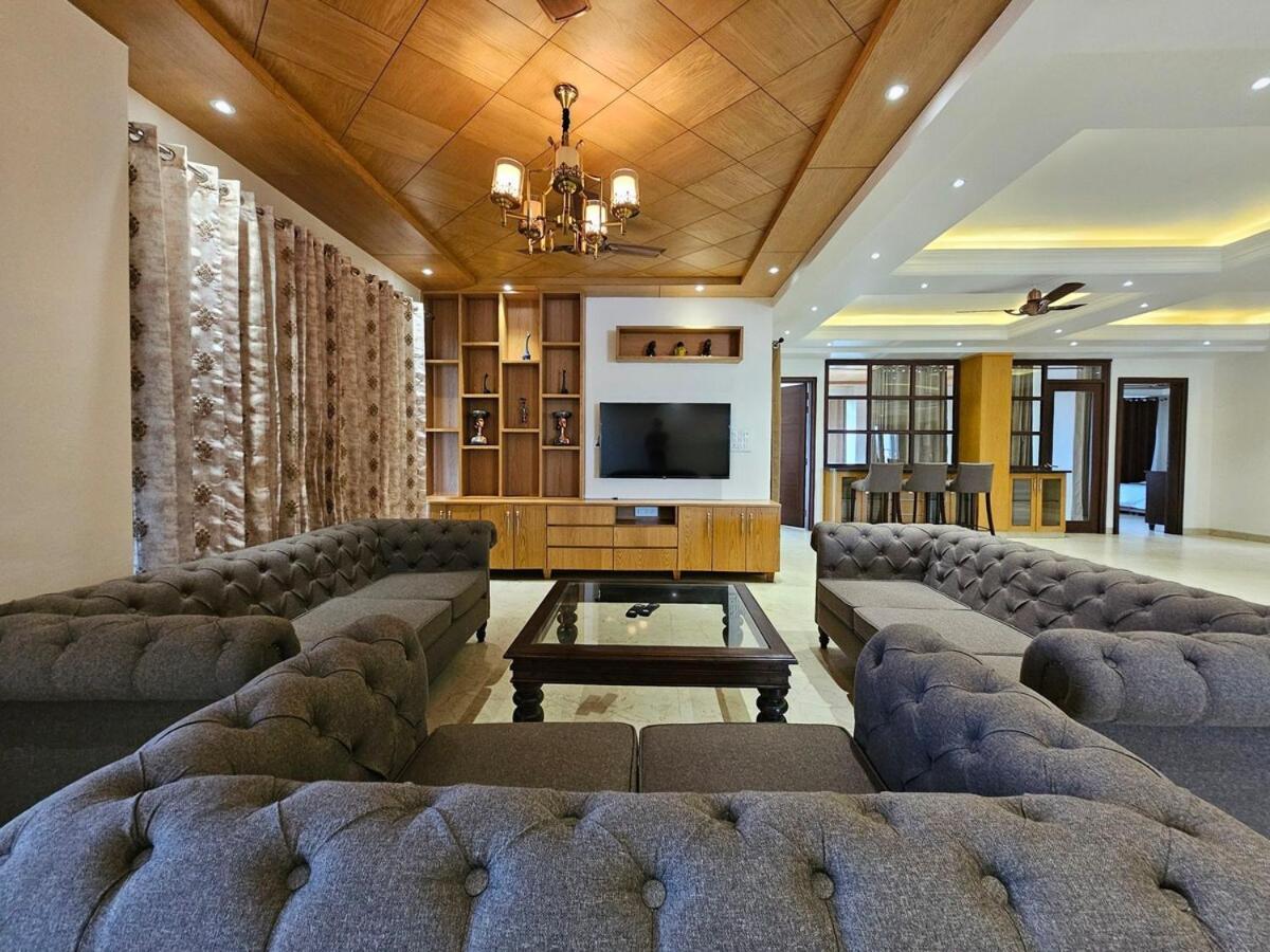 Apartment Luxe Skydeck 5 Bhk Hill Vista