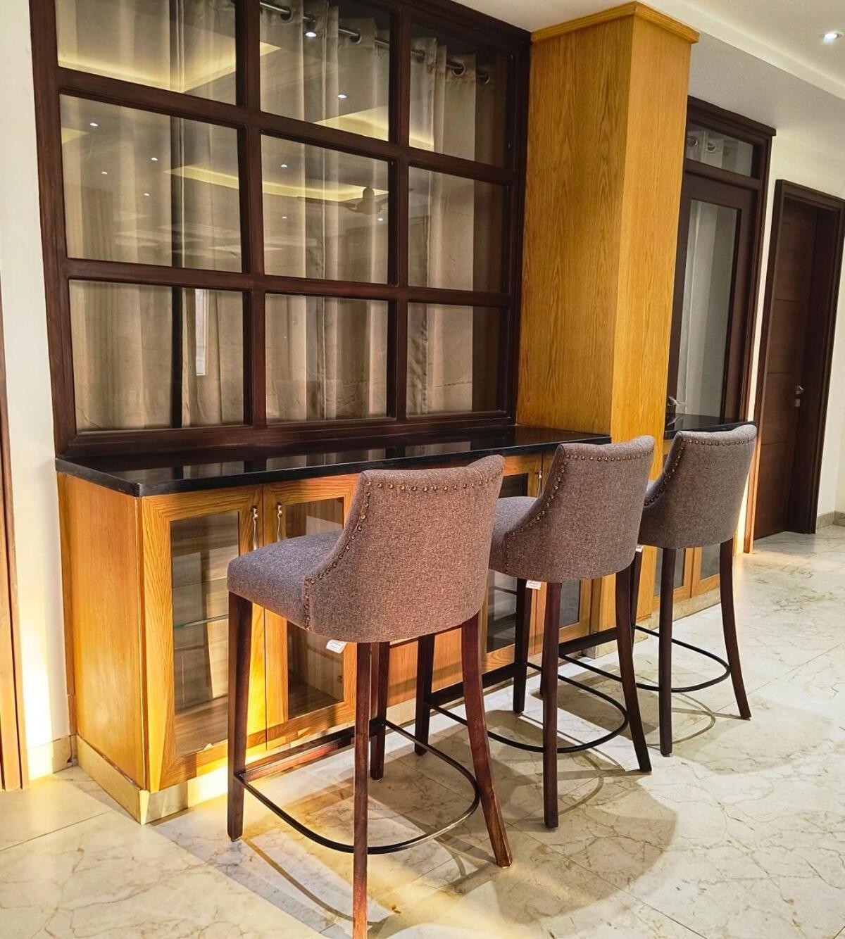 Apartment Luxe Skydeck 5 Bhk Hill Vista *