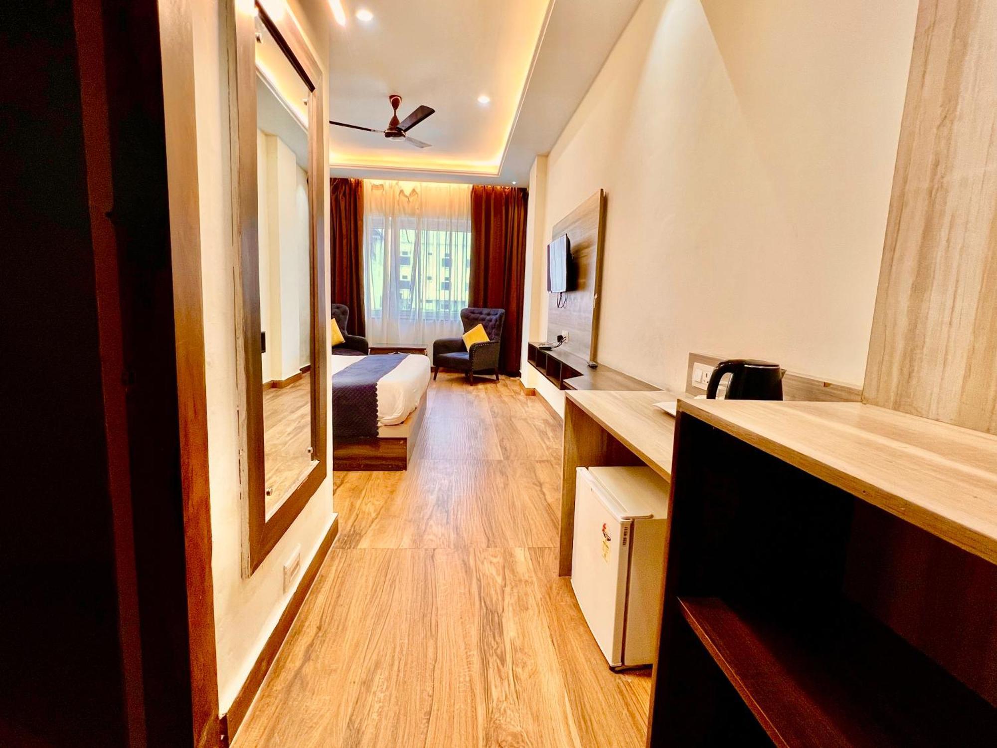 Gange, A Comfortable Stay, Road - Haridwar Hotel