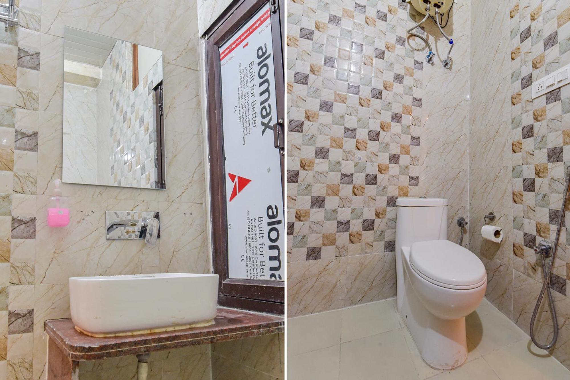 Fabhotel Aarogya Residency