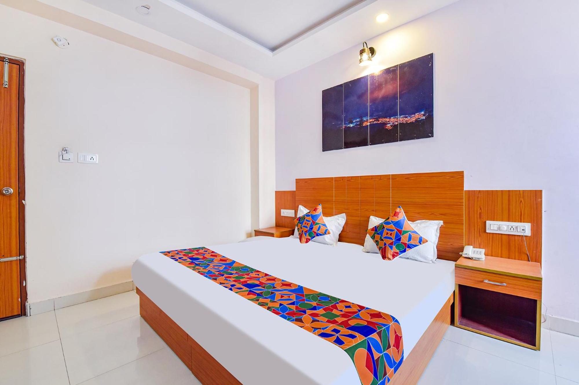 Fabhotel Aarogya Residency
